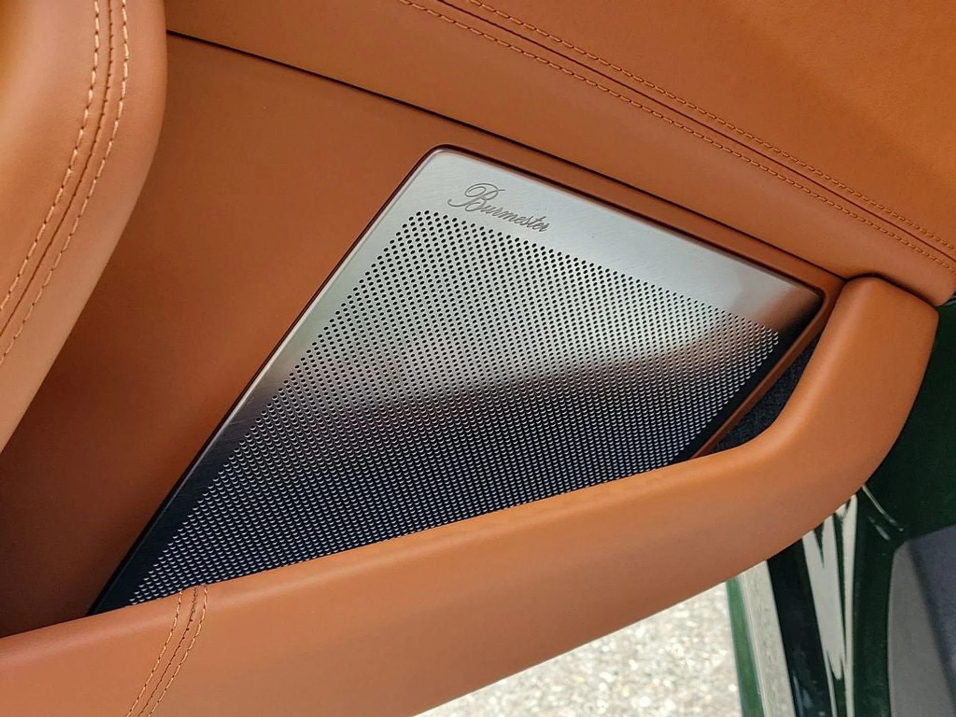 mph026_1832358201_27_d485353994