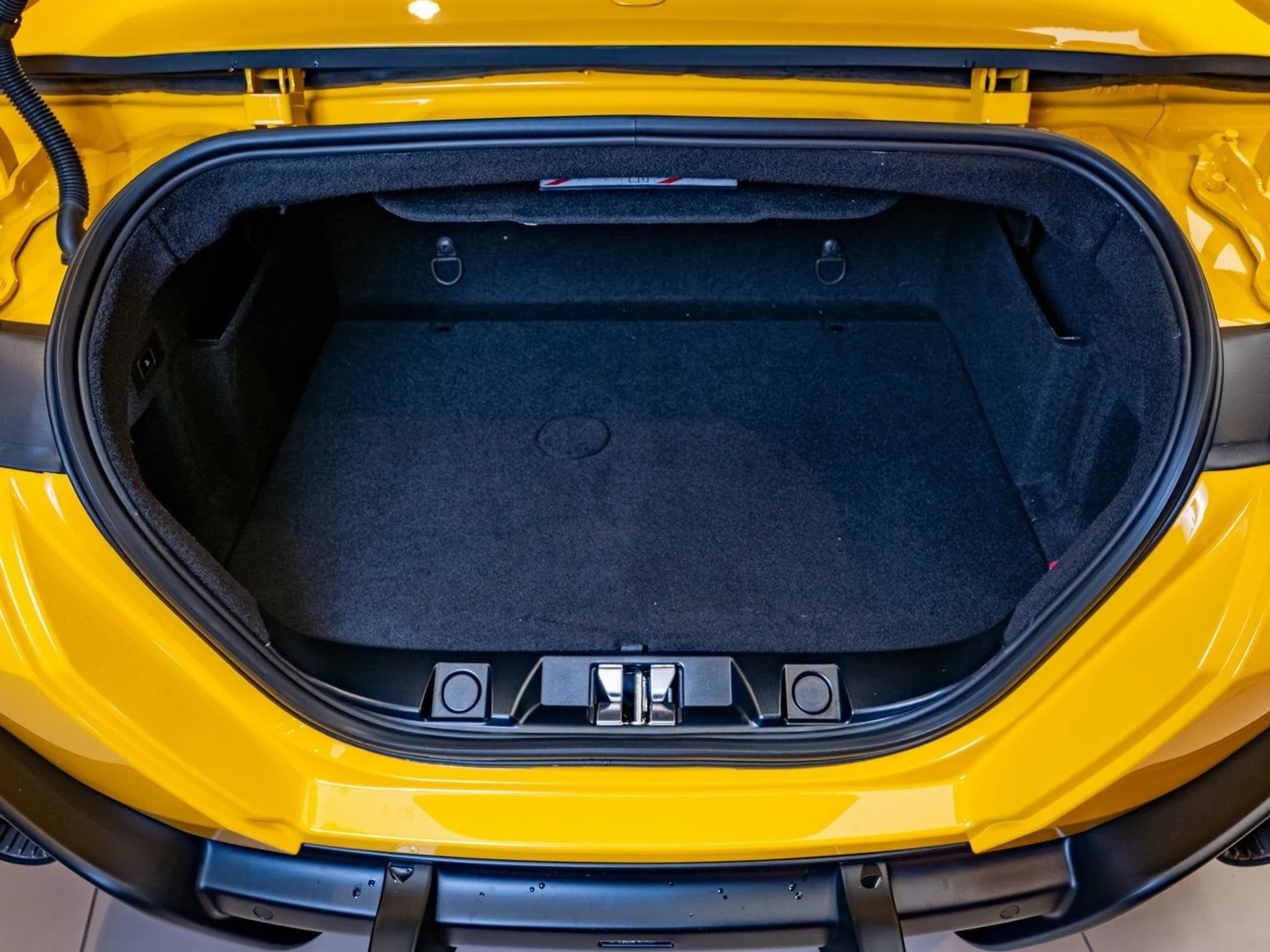 mph026_184314515_27_0237f3a9d3