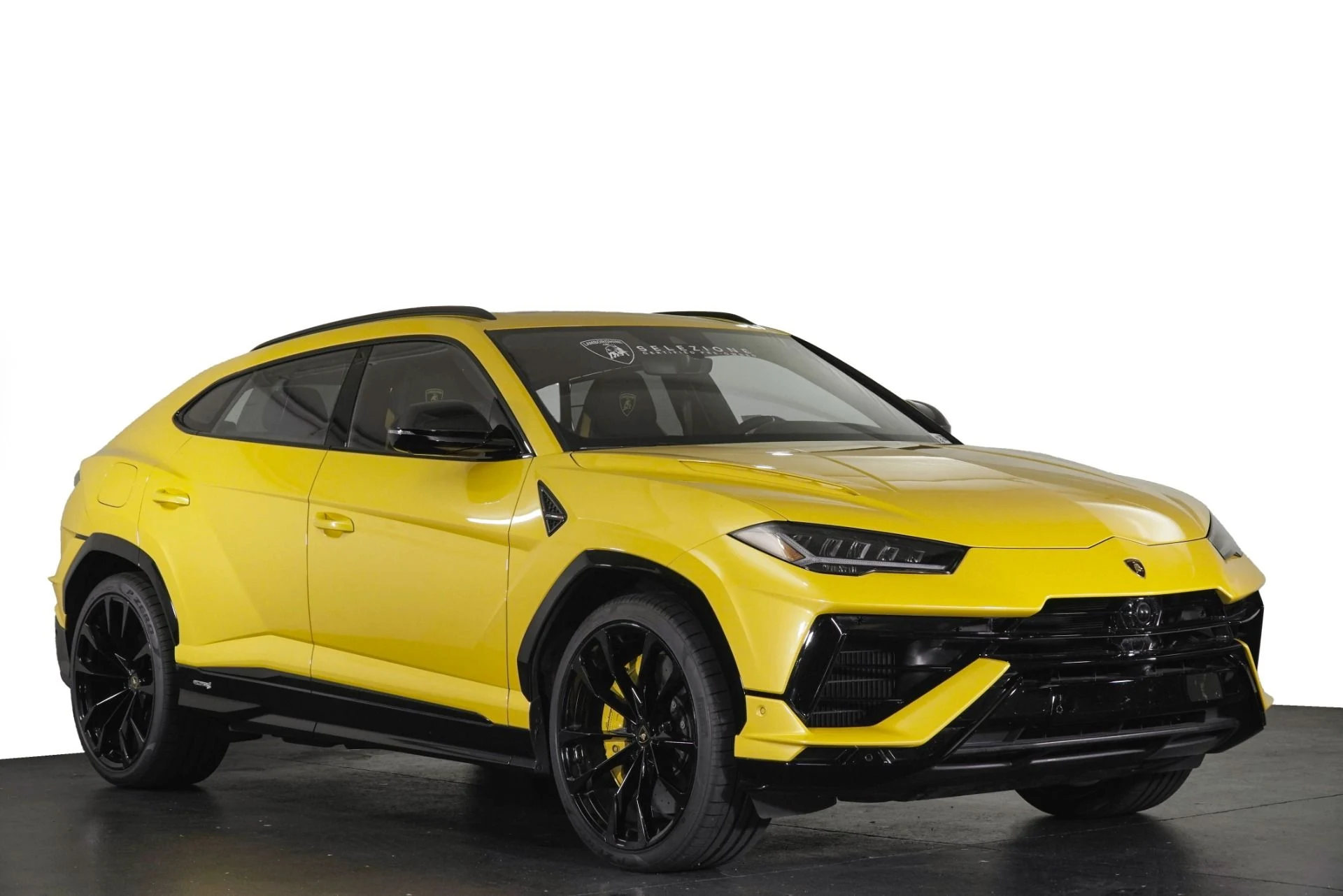 mph026_1852574736_Used_2023_Lamborghini_Urus_S_1782321107_5b9739bb2b