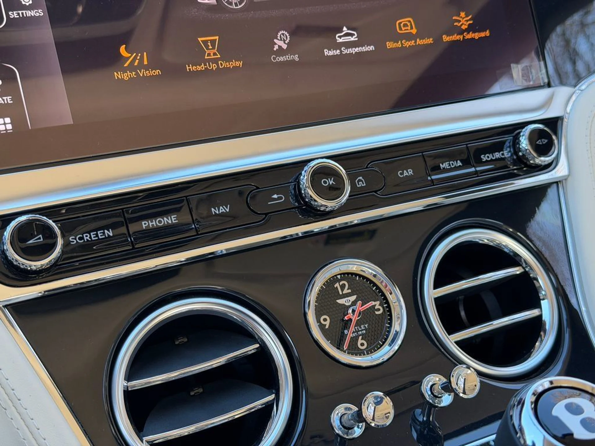 mph026_1853231350_06adbe18e0eb4353ab2fc32d673e525f_c4967d36cf