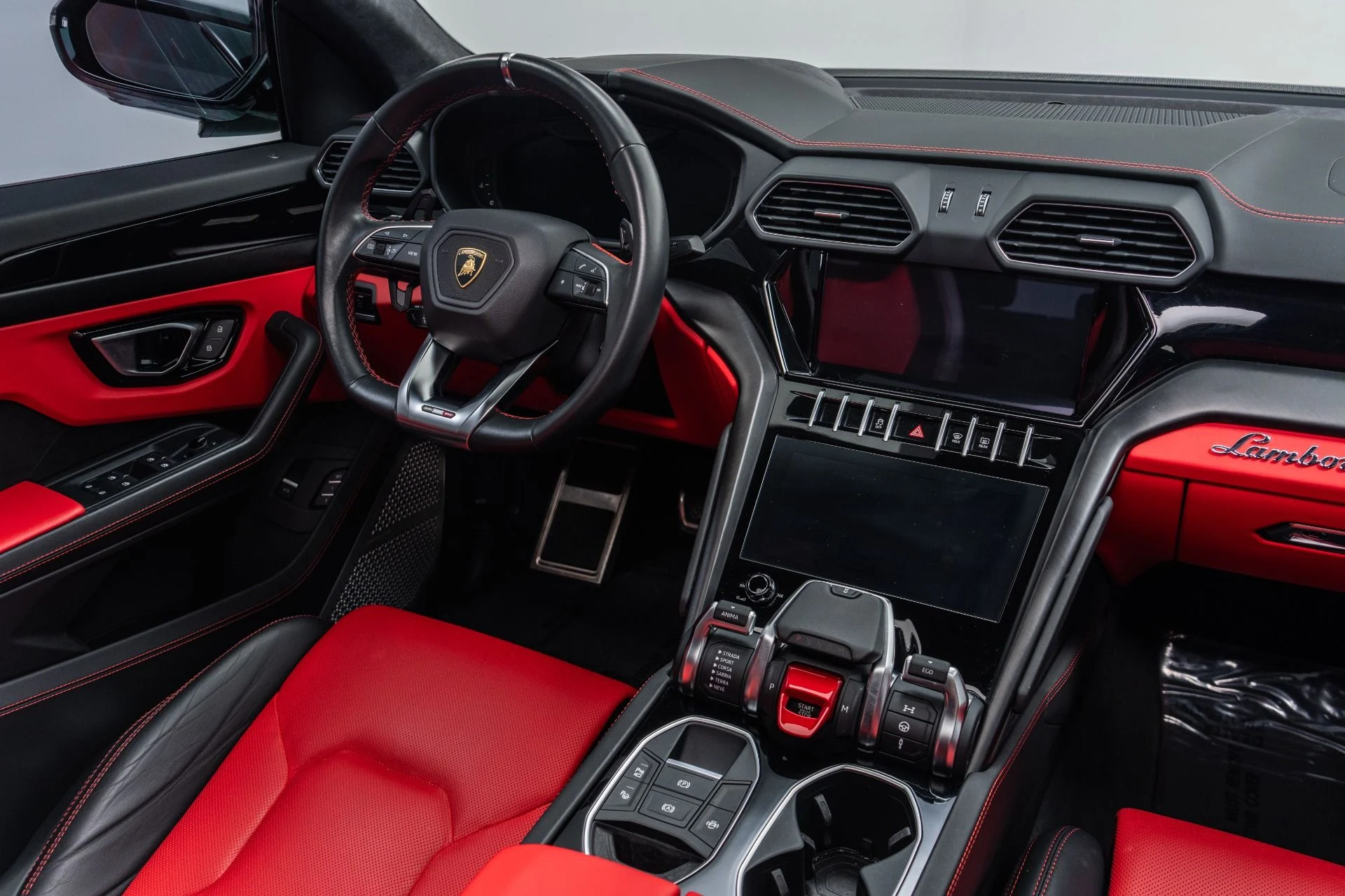 mph026_185845673_Used_2021_Lamborghini_Urus_Bang_and_Olufsen_Audio_Two_Tone_Interior_641_Horsepower_1773860440_8ffabd882d