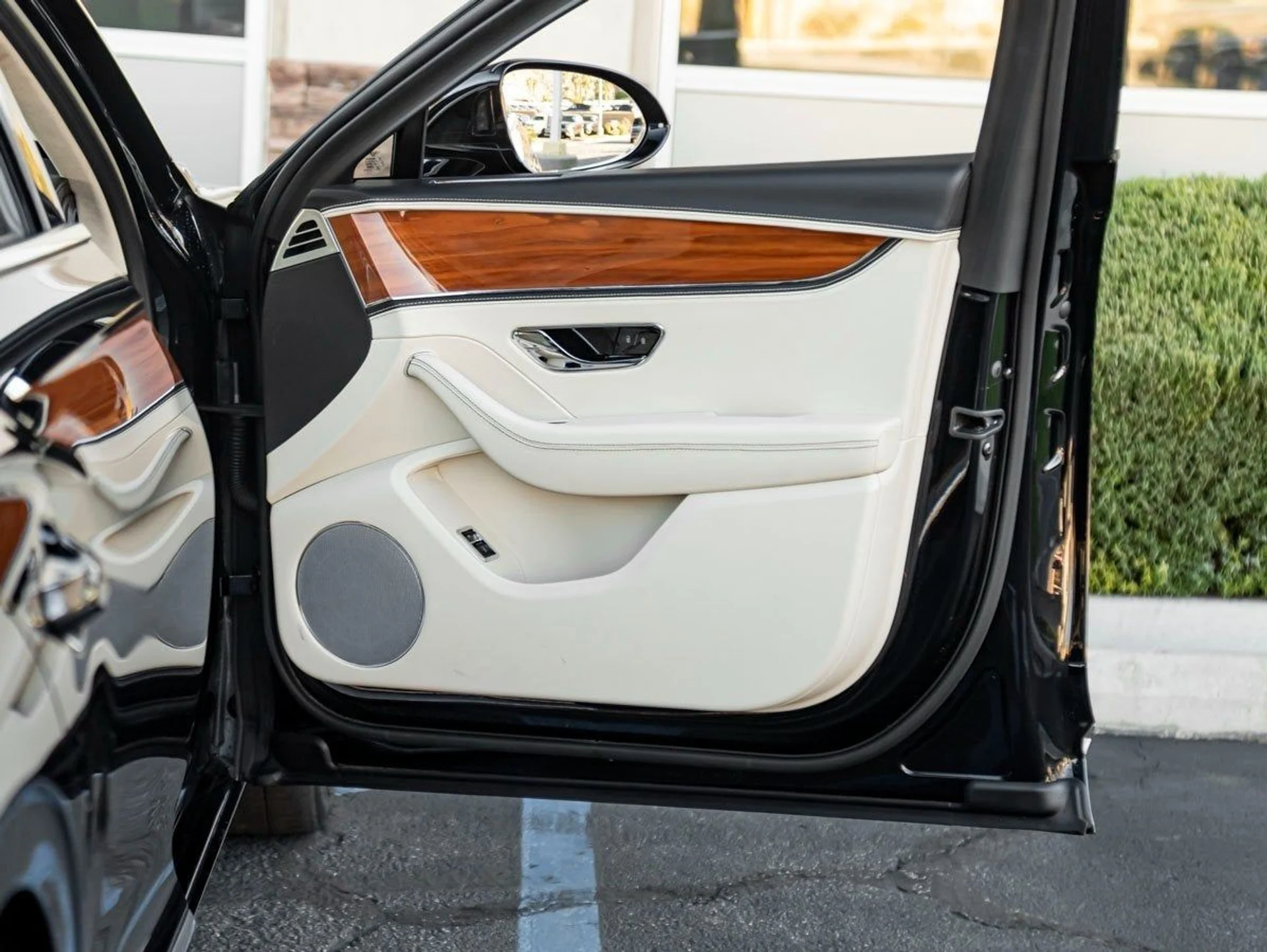 mph026_1858945304_27_4297a27521