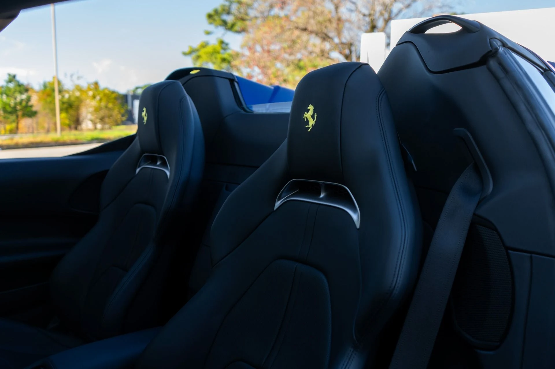 mph026_1861135657_Used_2025_Ferrari_SF_90_Spider_1768411390_68d1bdbf81