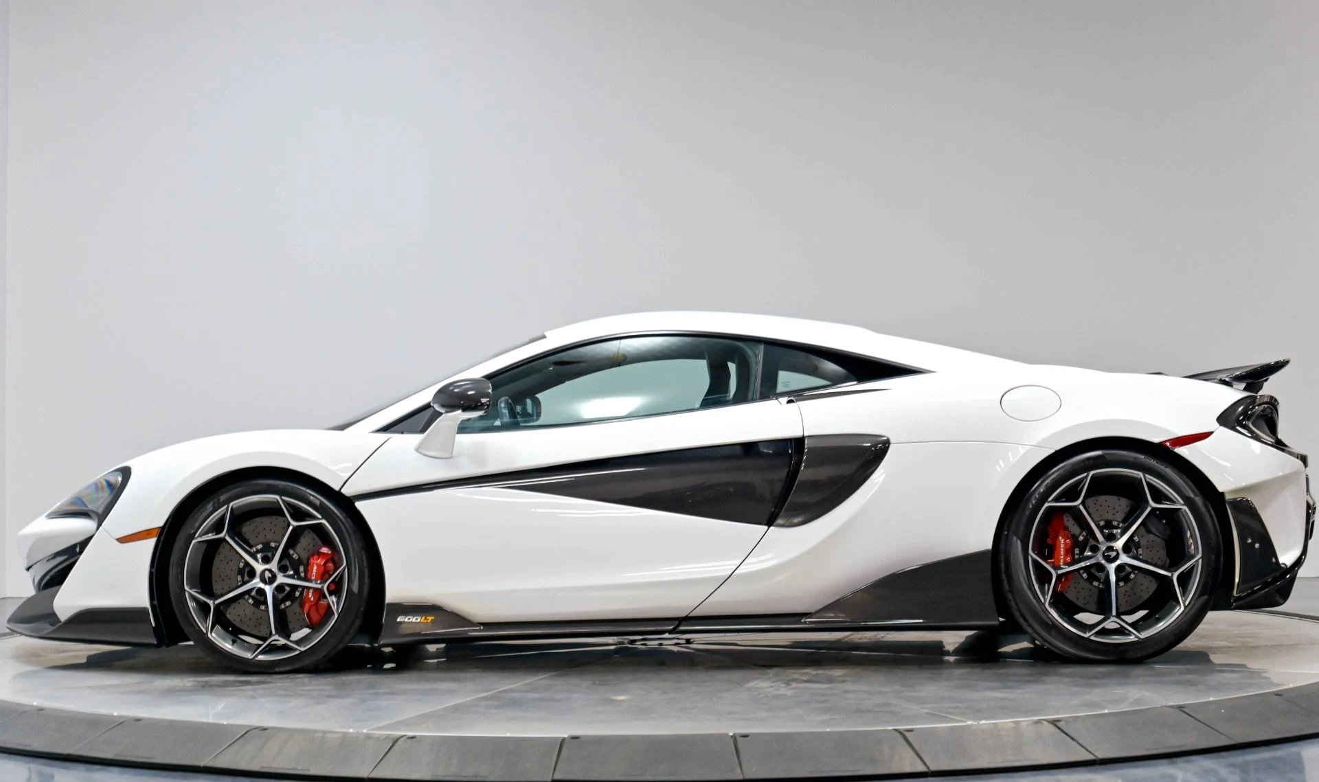 mph026_1874062891_Used_2019_Mc_Laren_600_LT_Base_1782155398_b1e5d0f215