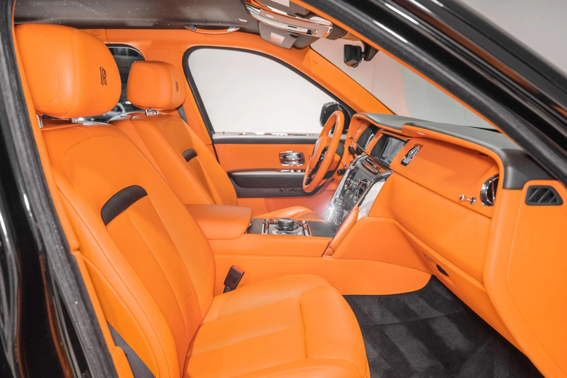 mph026_1875531896_Used_2020_Rolls_Royce_Cullinan_1773159770_e1f21c175a