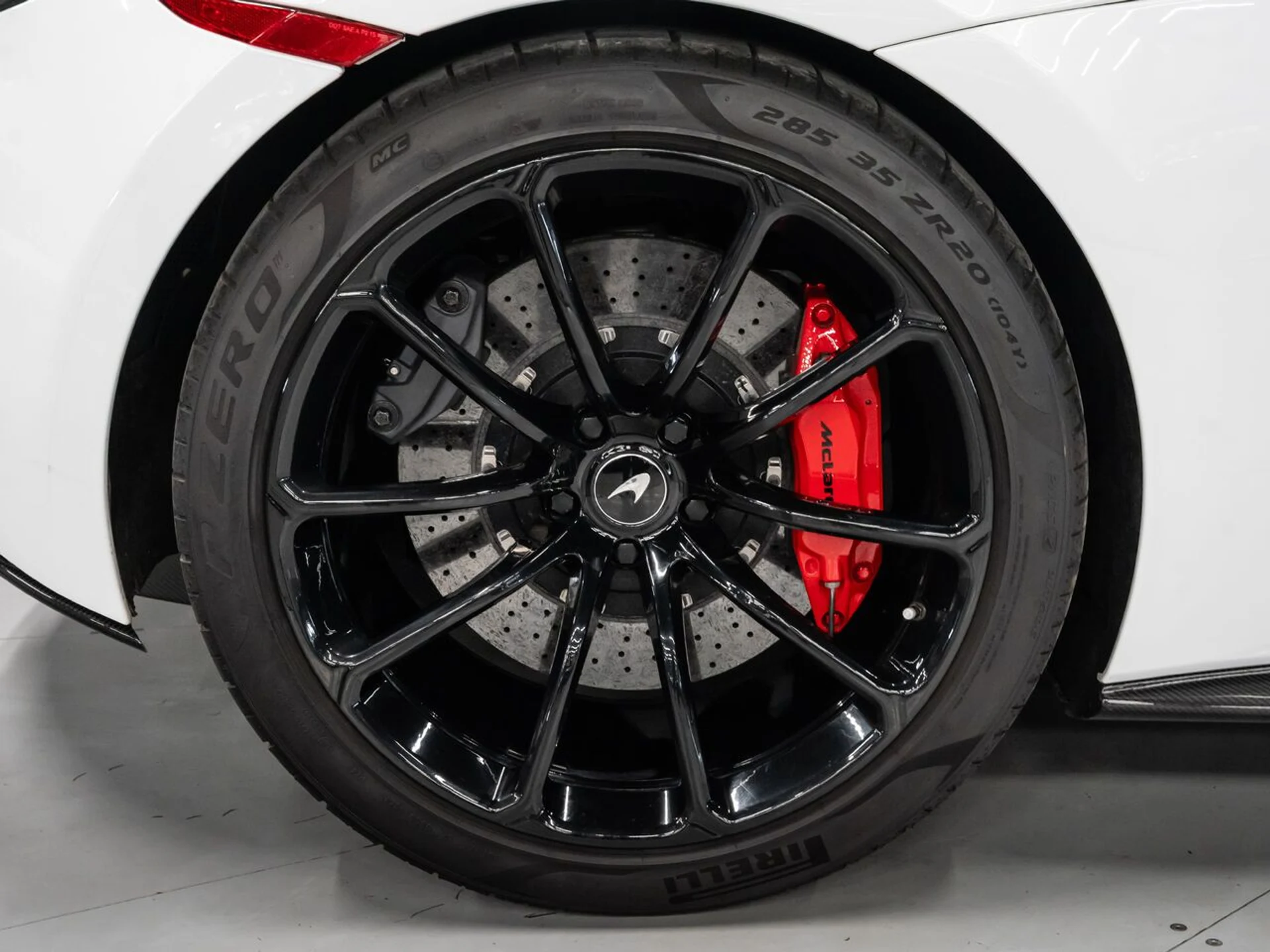 mph026_1882608287_mclaren_570s_2019_7d47bb0ed7