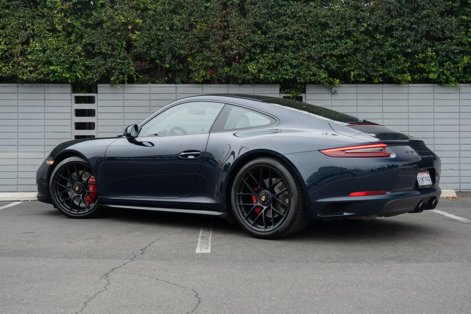 mph026_1906051921_Used_2017_Porsche_911_Carrera_GTS_1757460668_53ddf92518