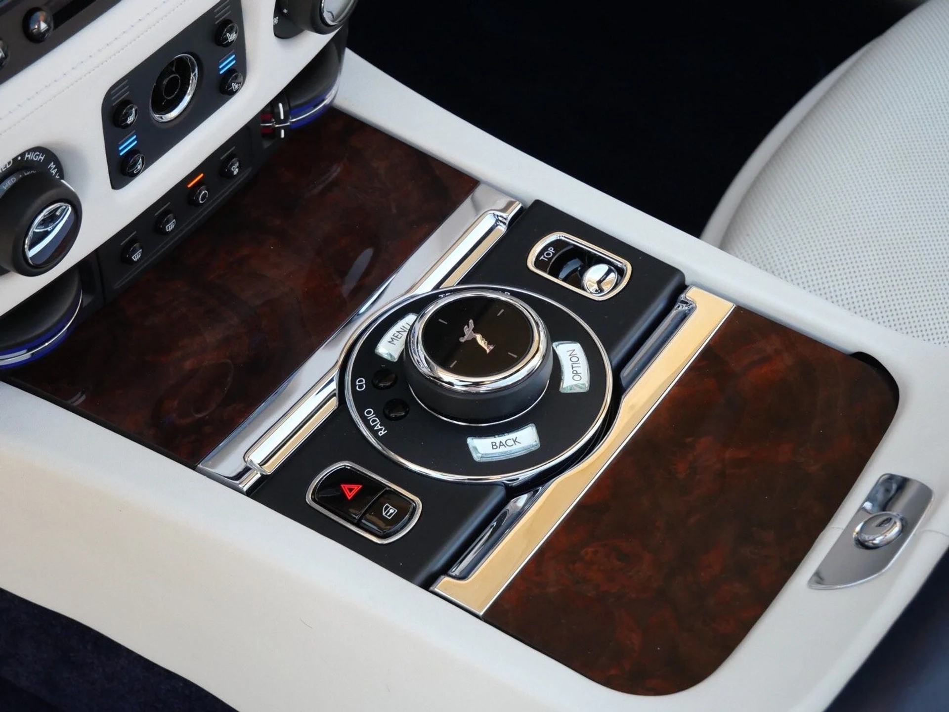 mph026_190828747_c7a56fcbfcb3ac559709c09d323f623cx_827a4ffd18