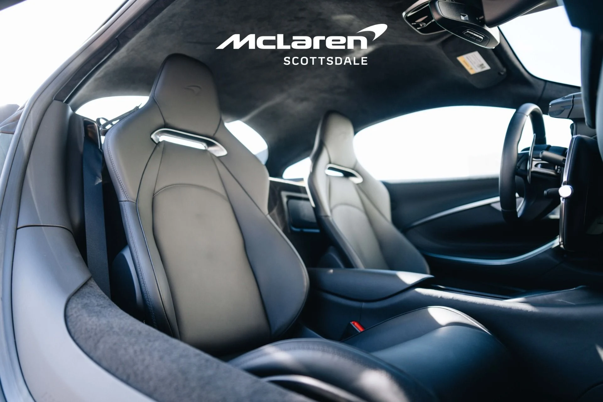 mph026_1910398682_Used_2023_MCLAREN_ARTURA_Tech_Lux_1732172355_5805d76f65