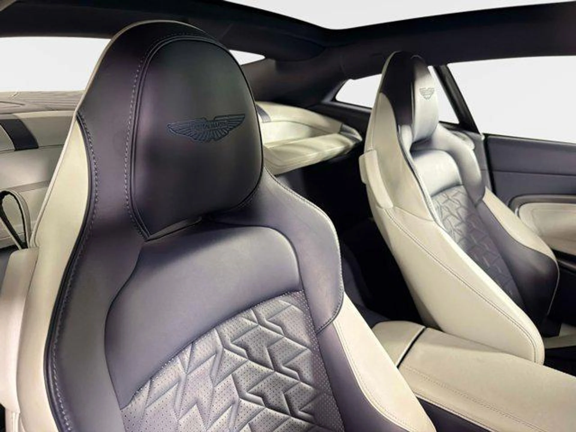 mph026_1912692707_F_Bw_Lz9_AW_8_Do8_PI_Ukm9i_Svu_Fq_M_Ss_db6894ac6a