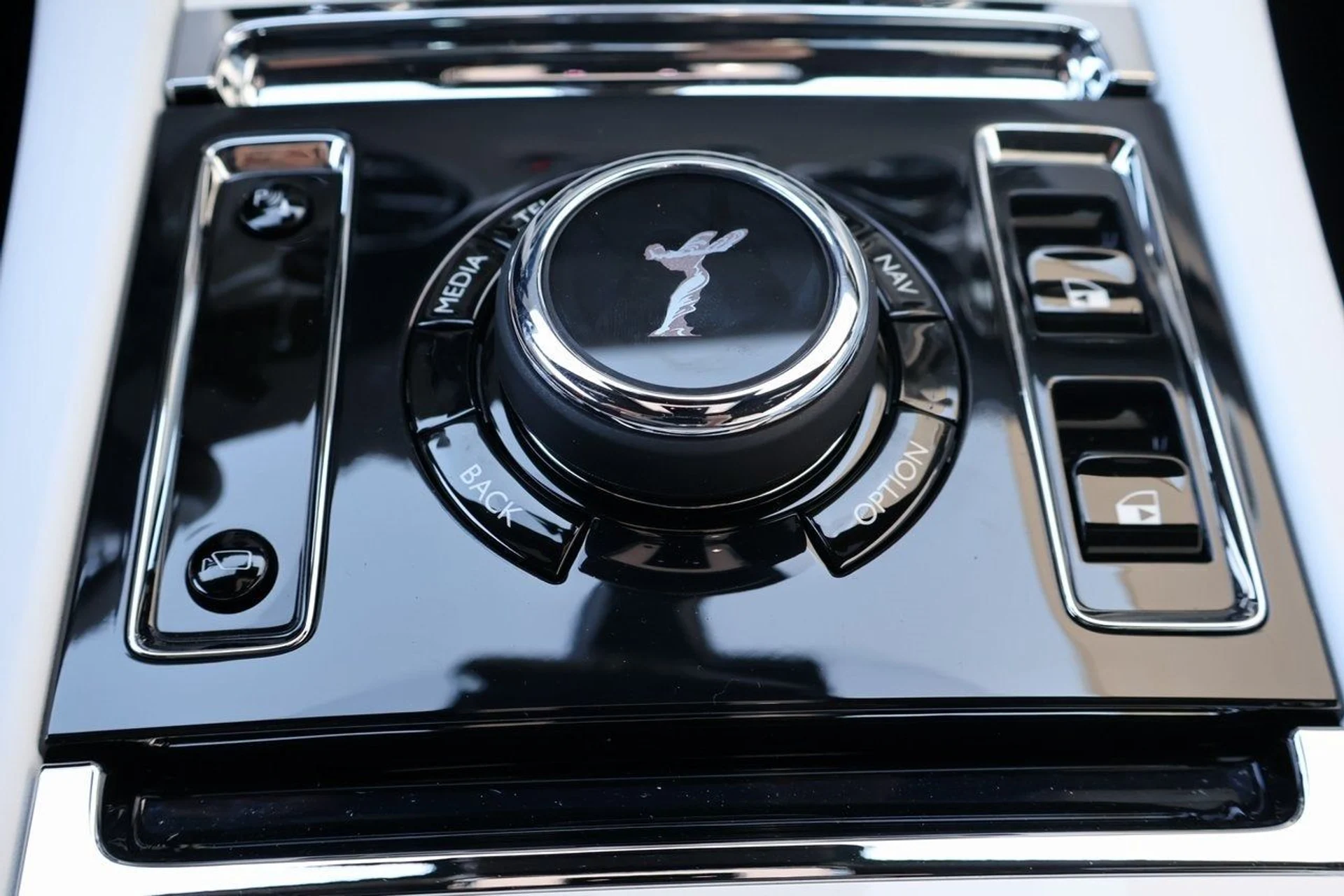 mph026_191355497_27_0d84010e4e