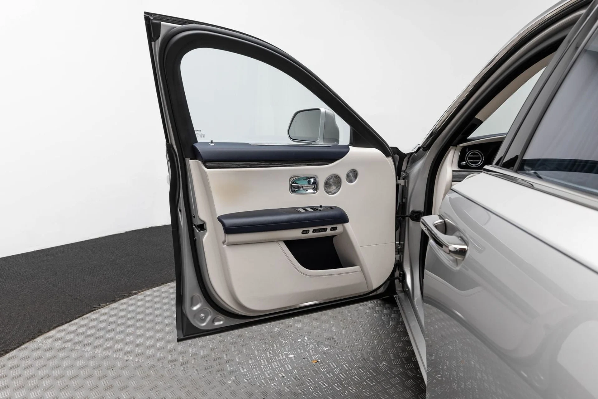 mph026_192463668_27_f97eb5e35f