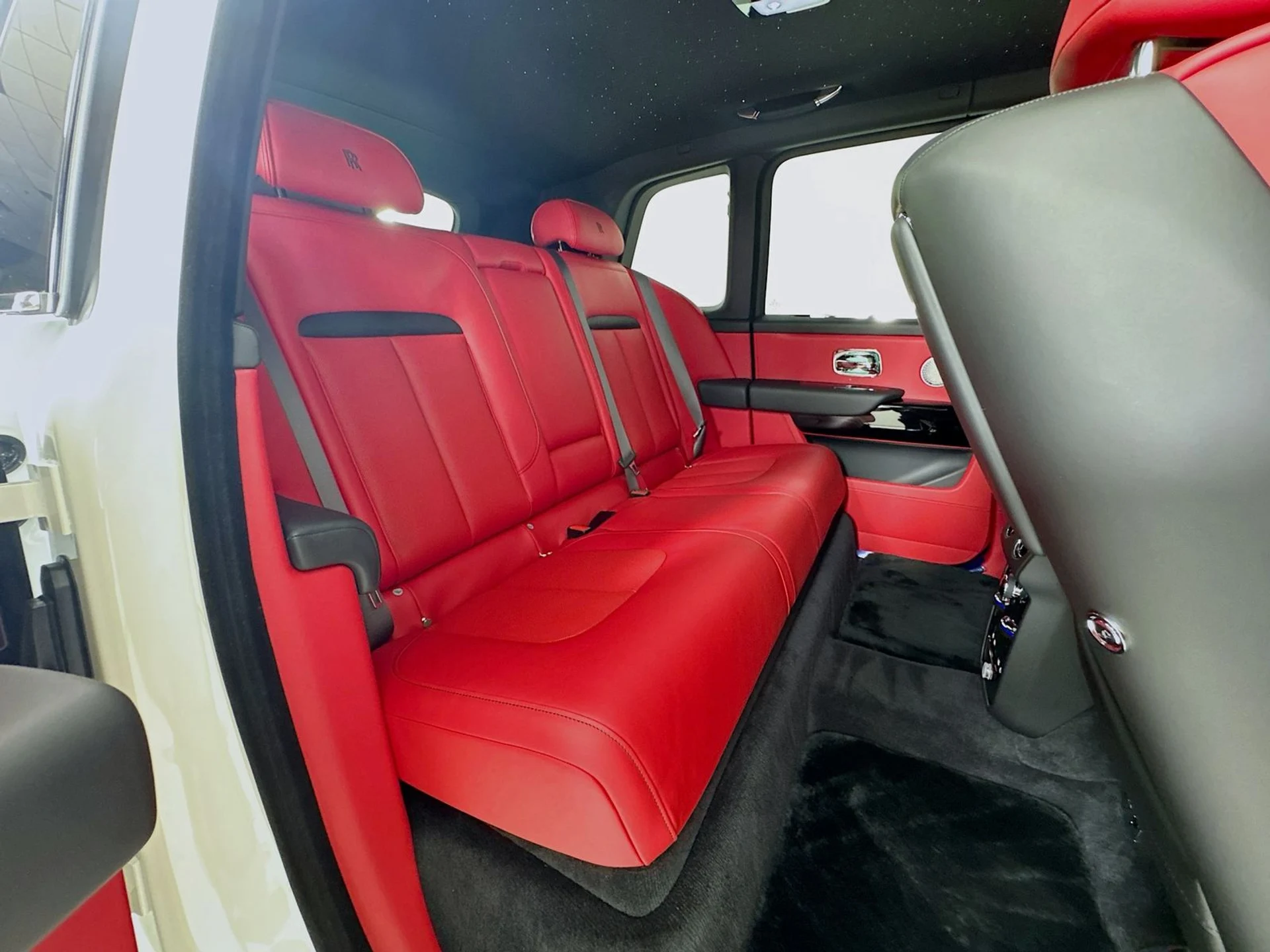 mph026_1927071840_c03027ff10b125c4979ee90ad73fc1aex_01b4efb1ee