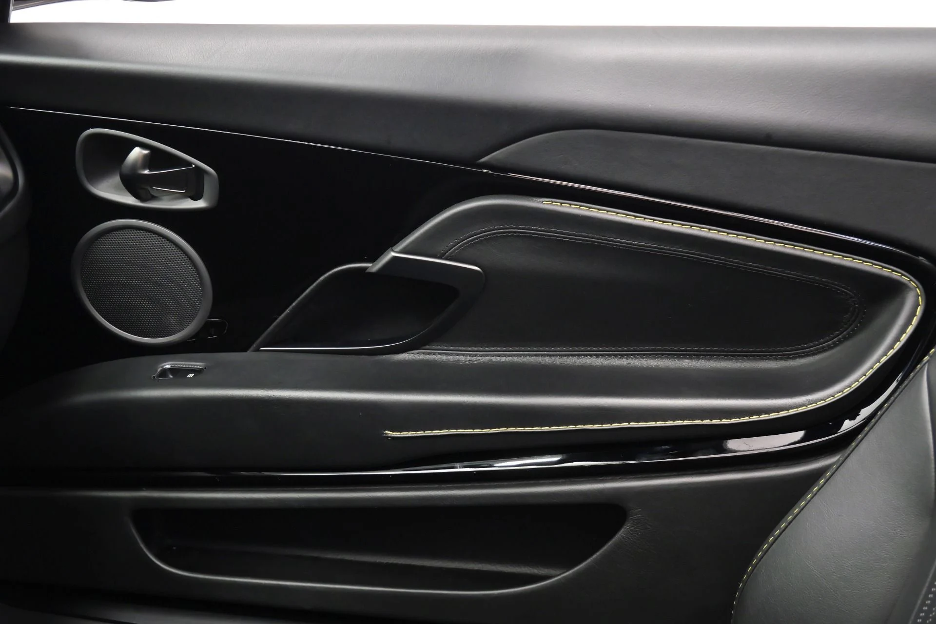 mph026_1931129505_Used_2020_Aston_Martin_DB_11_Volante_Gloss_Black_Trim_Electron_Yellow_Stitching_1776805913_4ac6b8ef92