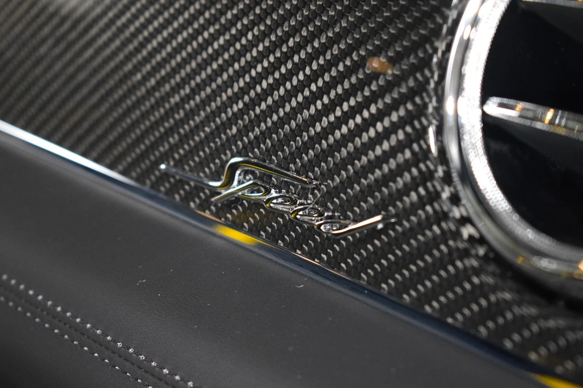 mph026_1934505208_eea8a0d5d977587e8367b9ce13c61fc4x_ebf772cc4e