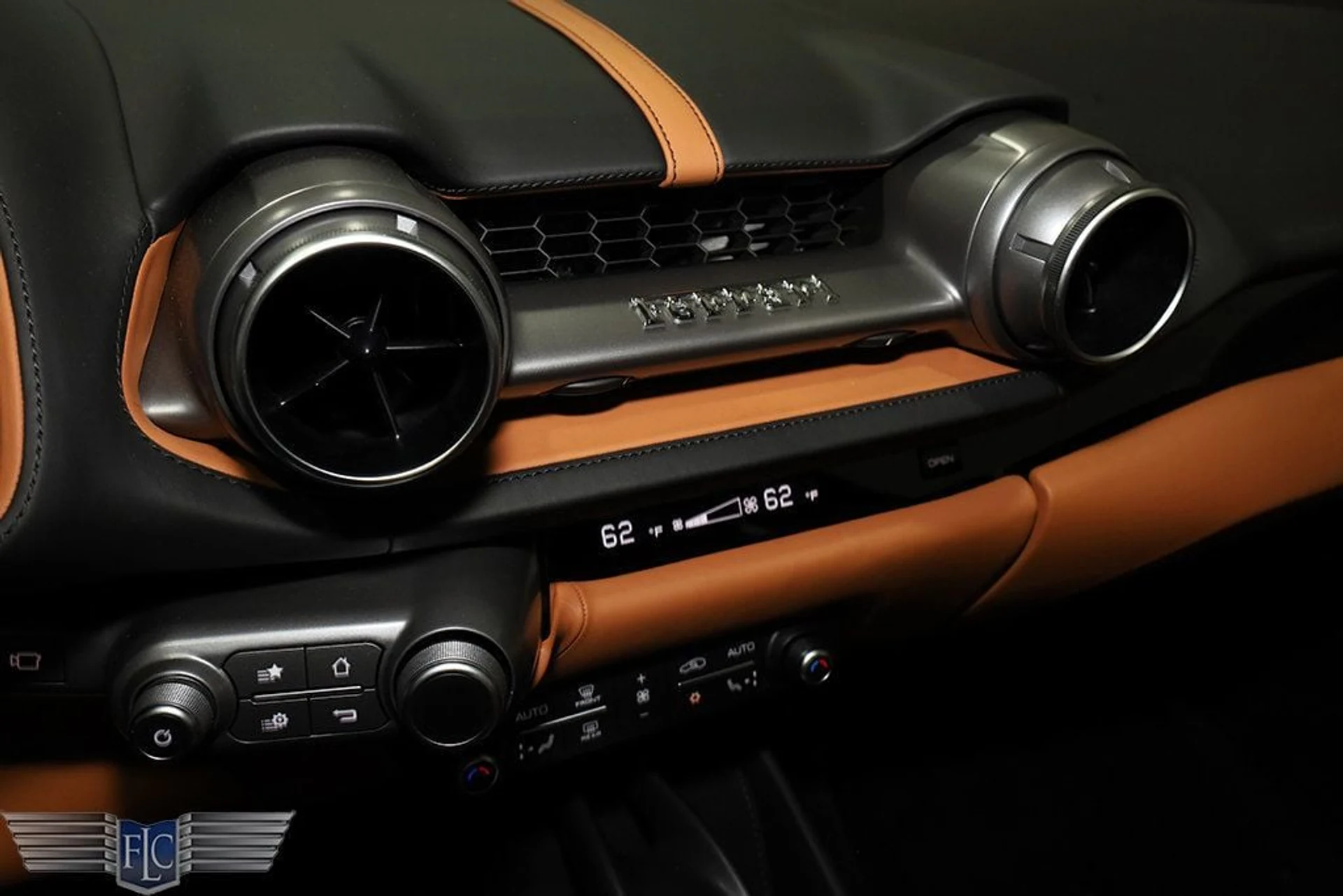 mph026_1942894955_used_2020_ferrari_812_superfast_coupe_9689_23009030_27_1024_acdf6f18f5