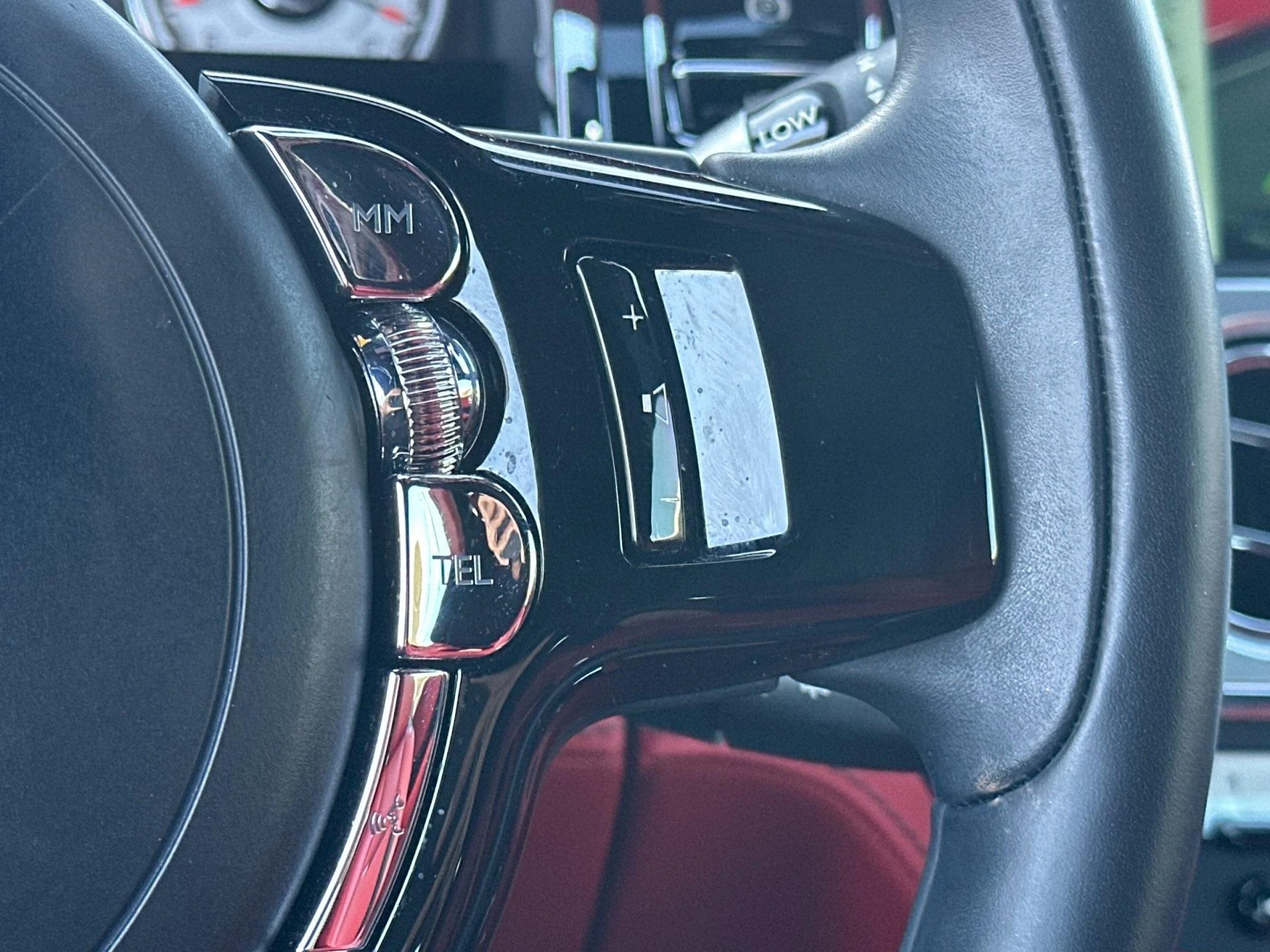 mph026_1944778427_Used_2017_Rolls_Royce_Wraith_1761919829_55367b73d3