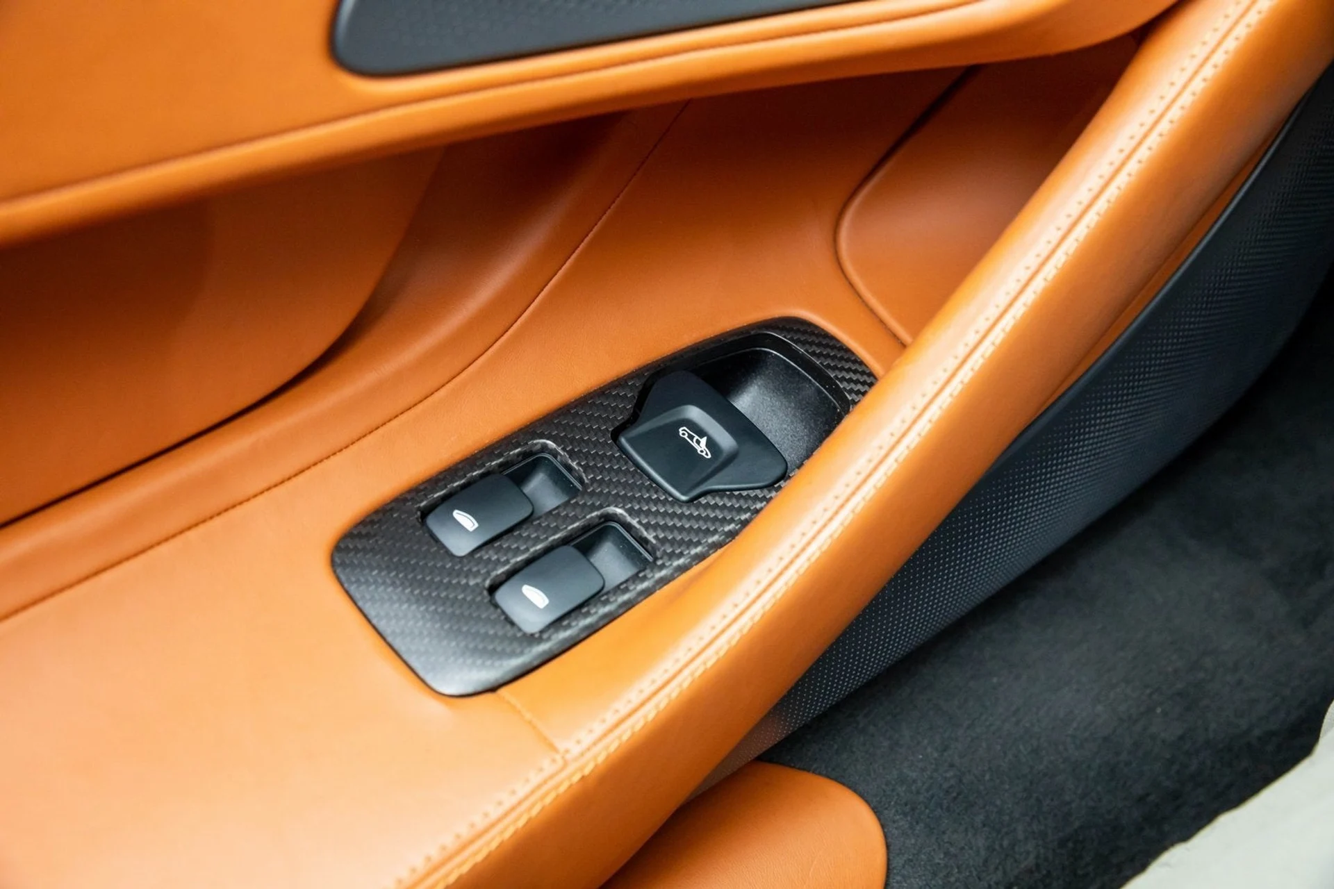 mph026_1946351391_27_4100ac8189