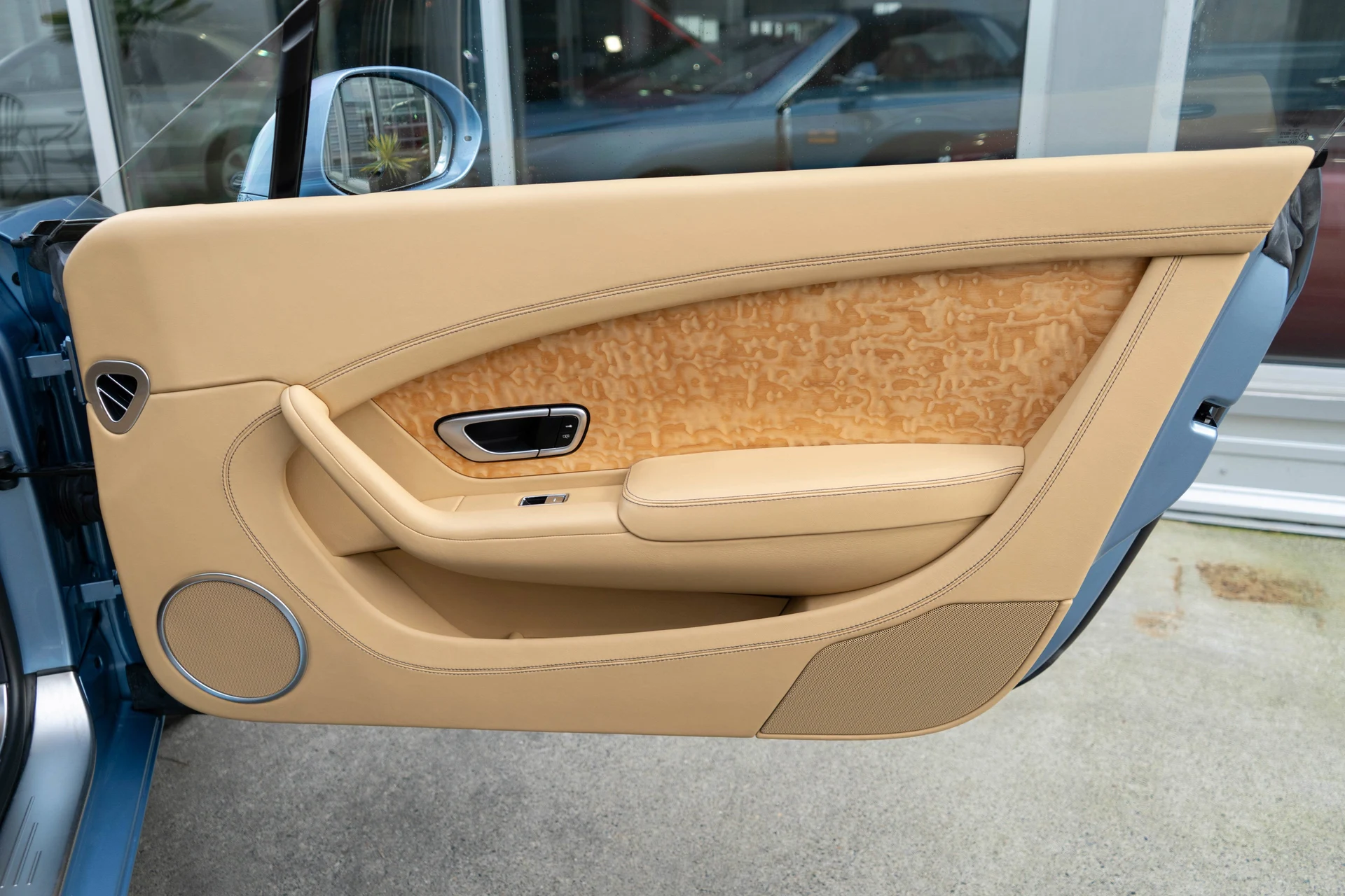 mph026_1955294251_27_af1f30ee9d