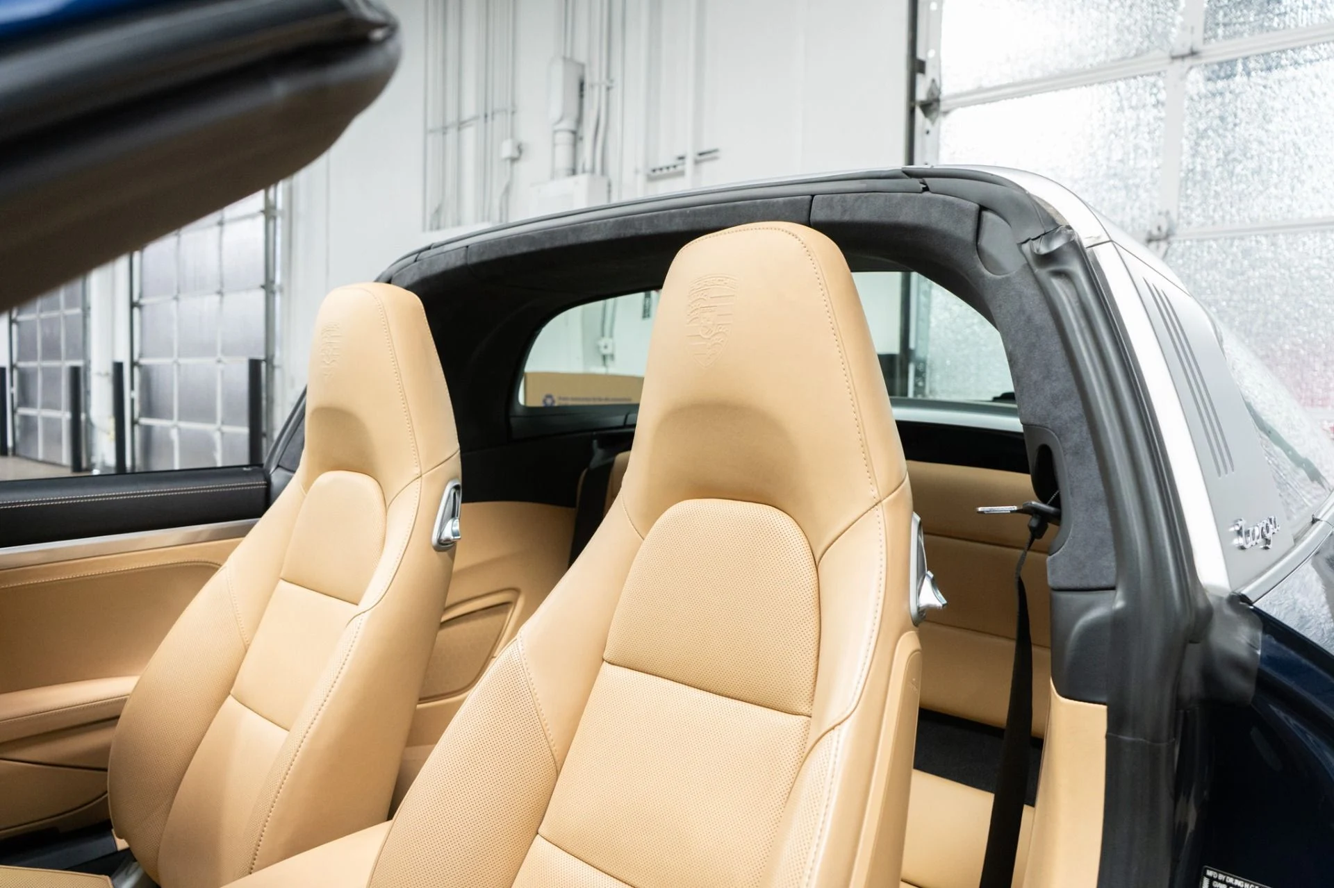 mph026_1959308472_Used_2019_Porsche_911_Targa_4_S_1759788578_85bfe90b3c