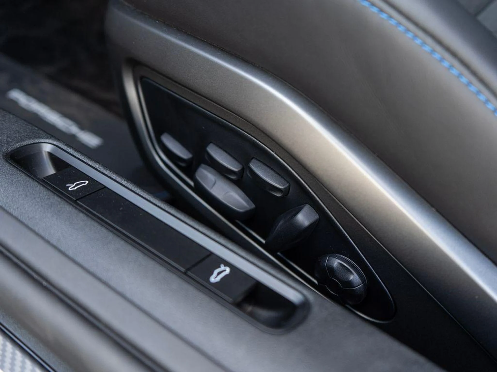 mph026_1964164686_Mozo8e5_S_Owwsx3_P_Kg95_RG_3_Clz_T8_15ddcc12fa