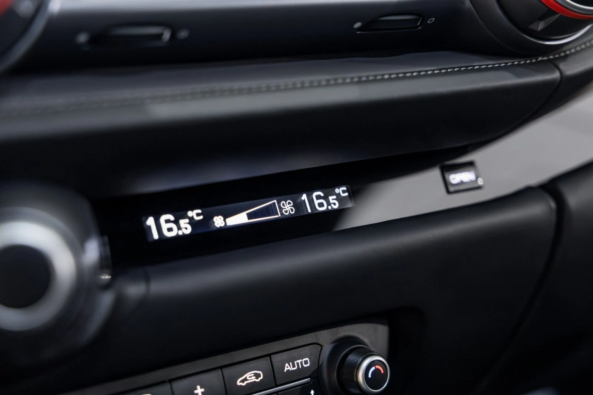 mph026_1972429609_c_Q_ff02ec2574