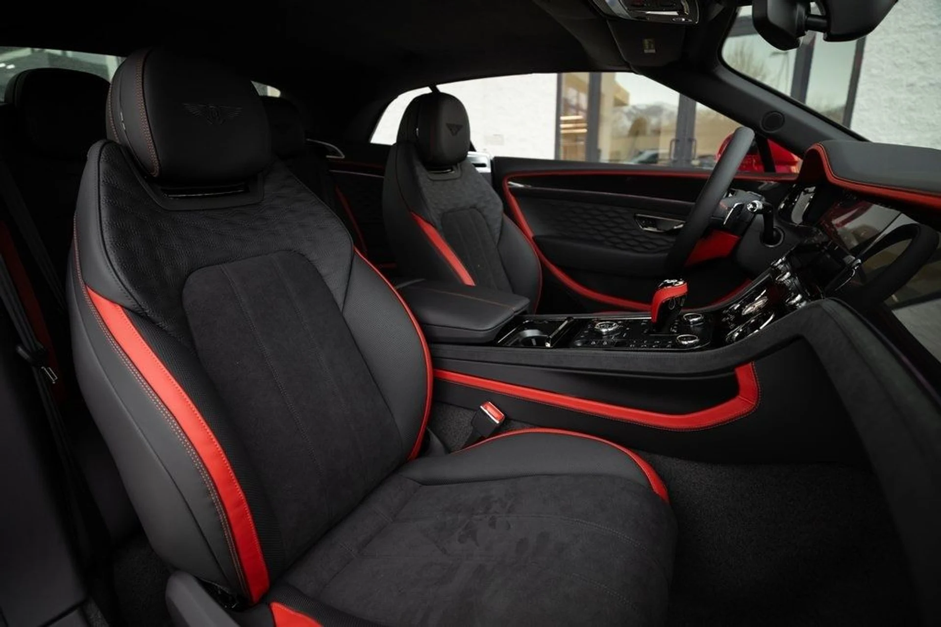 mph026_1975262437_24dee9c6c9940b4460a6b6082299cb56x_35ae71699b