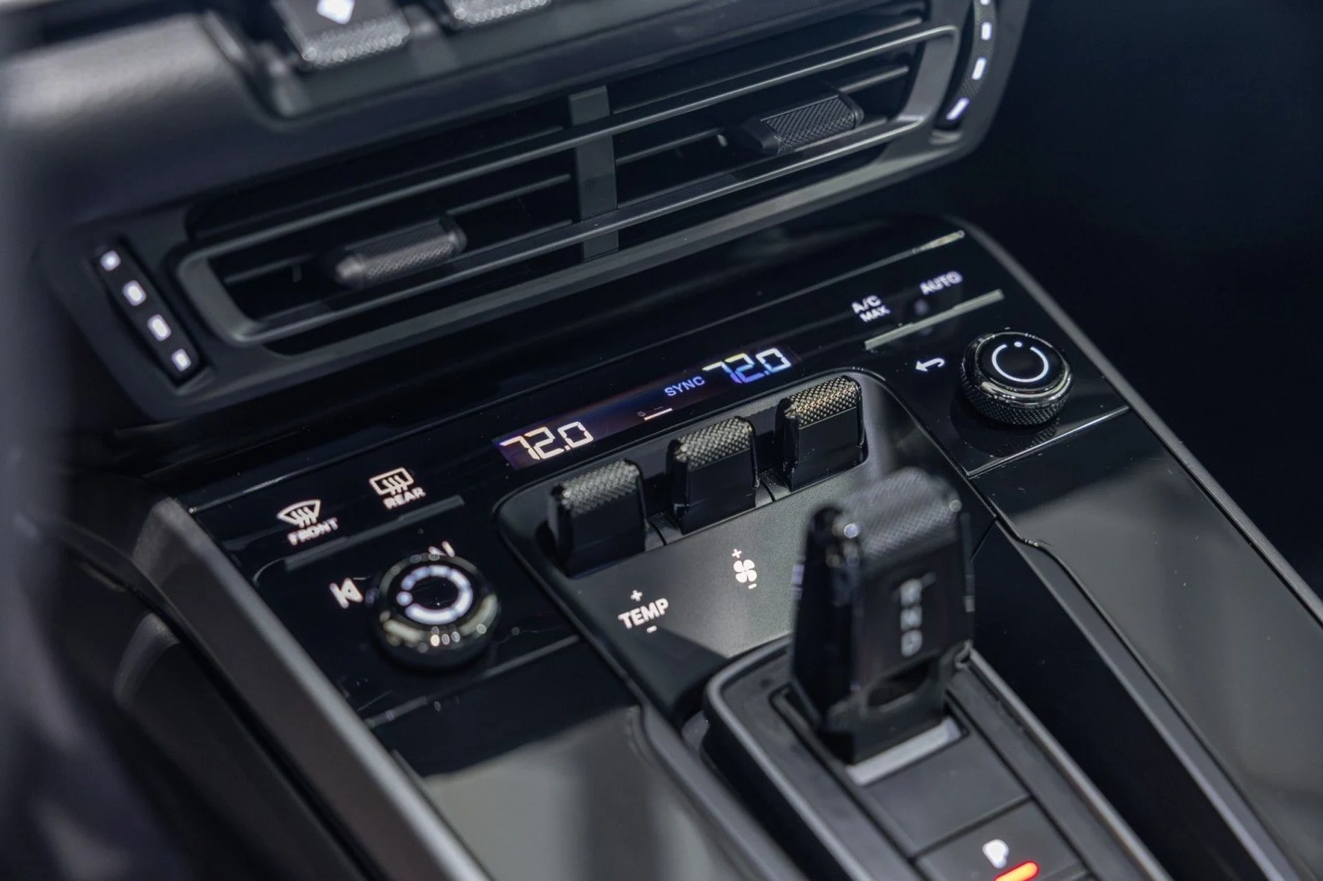 mph026_1980360131_c_Q_ed792fae93