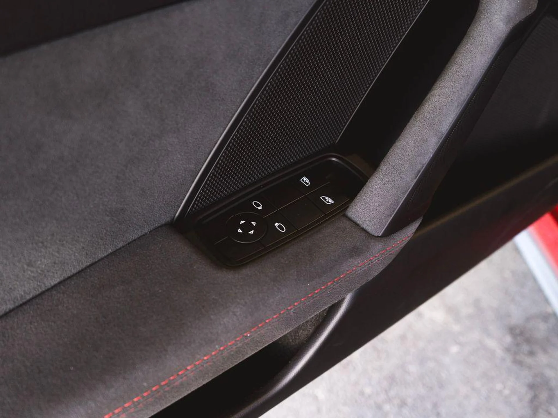 mph026_1983869684_i_O88_Cbp_Ji_Sa_GSQDPEG_z_XG_Fz_Ik_82631d4e57