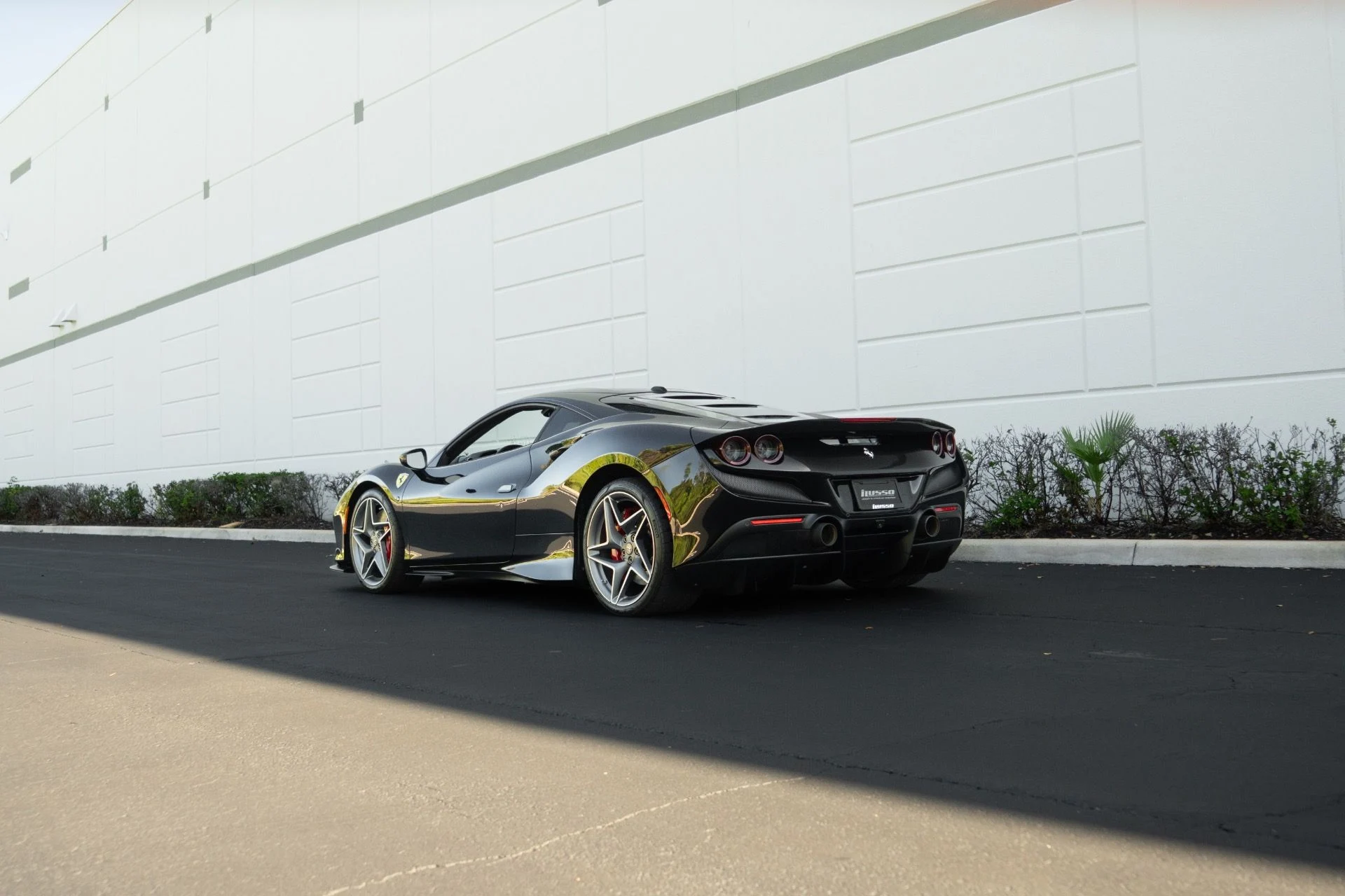 mph026_1993829806_Used_2020_Ferrari_F8_Tributo_1761689763_b6cafe0ff8