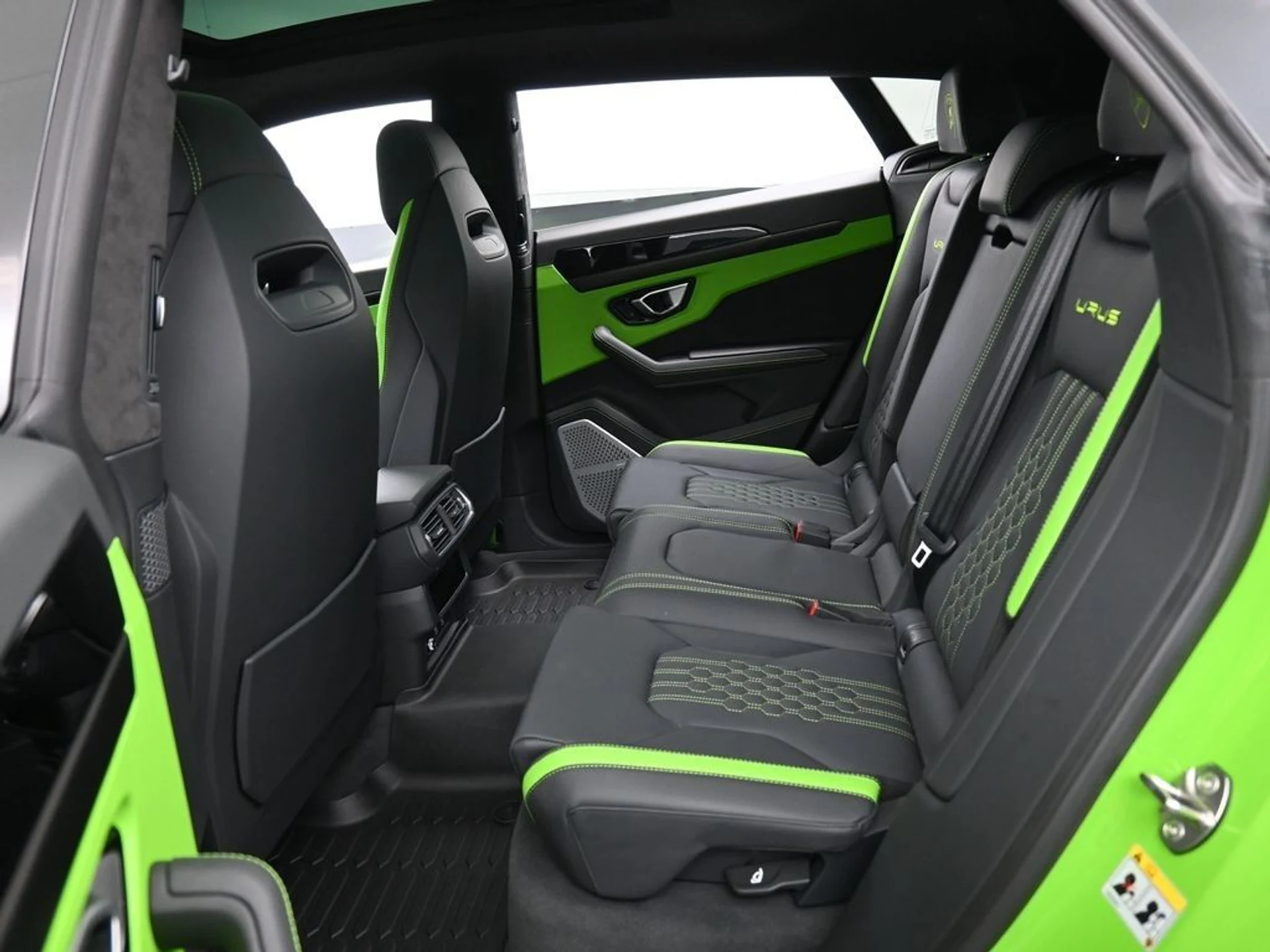 mph026_1996087064_29048bdb42dcccc200b63b11a618f226_48d937a356