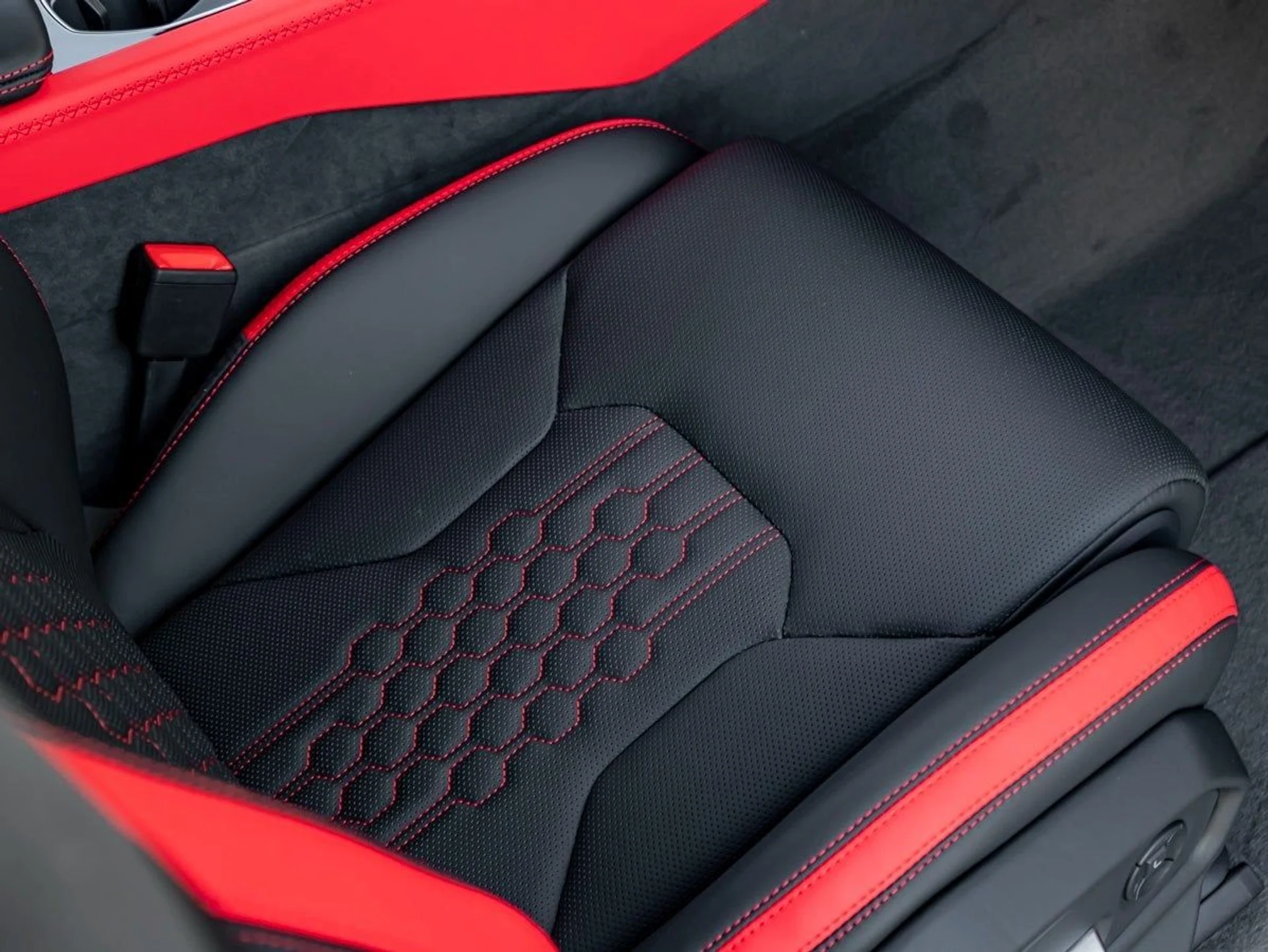 mph026_2004179122_27_666a2ea0e2