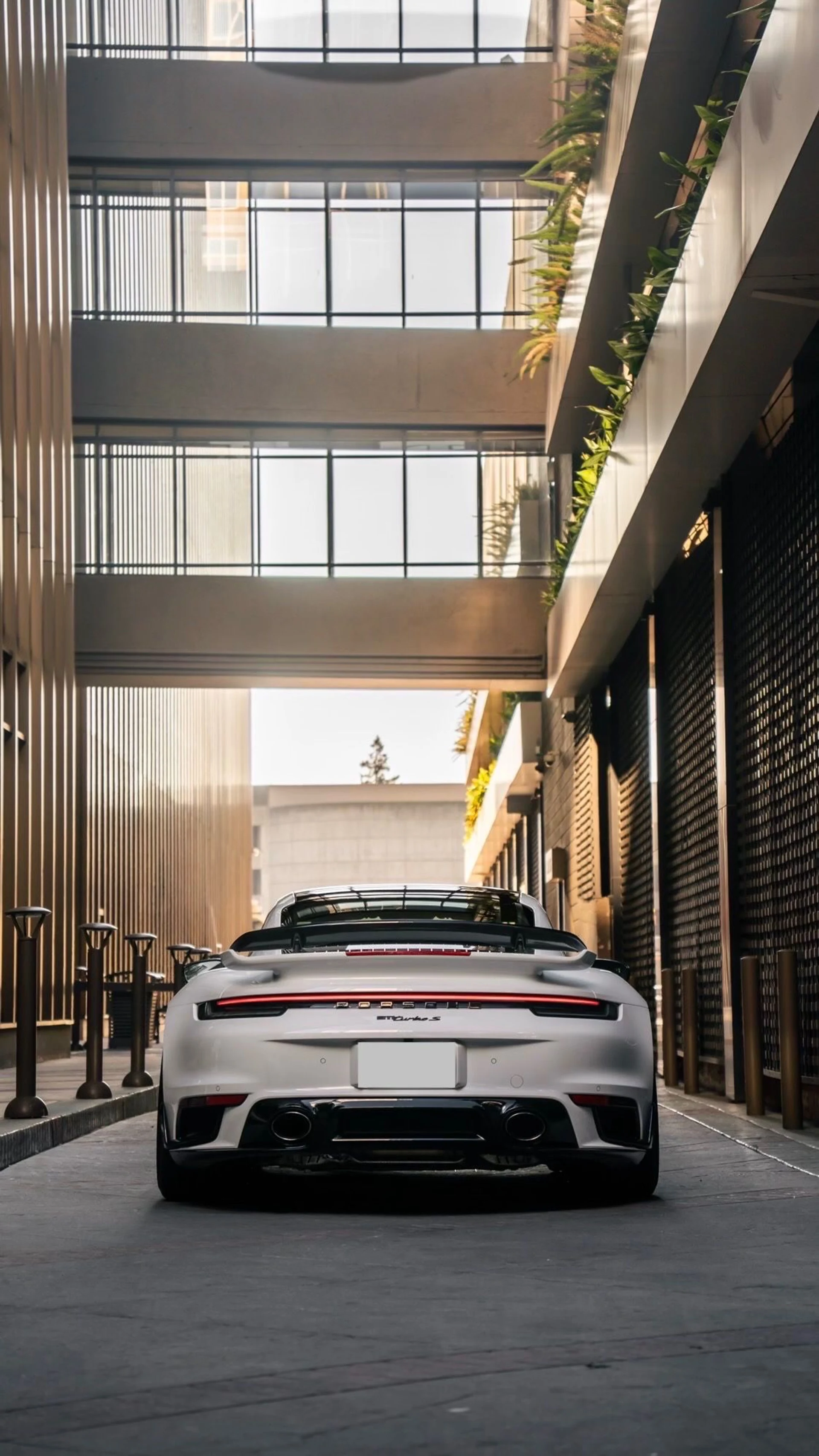 mph026_2032053328_Used_2022_Porsche_911_Turbo_S_1790876594_13854b8f08