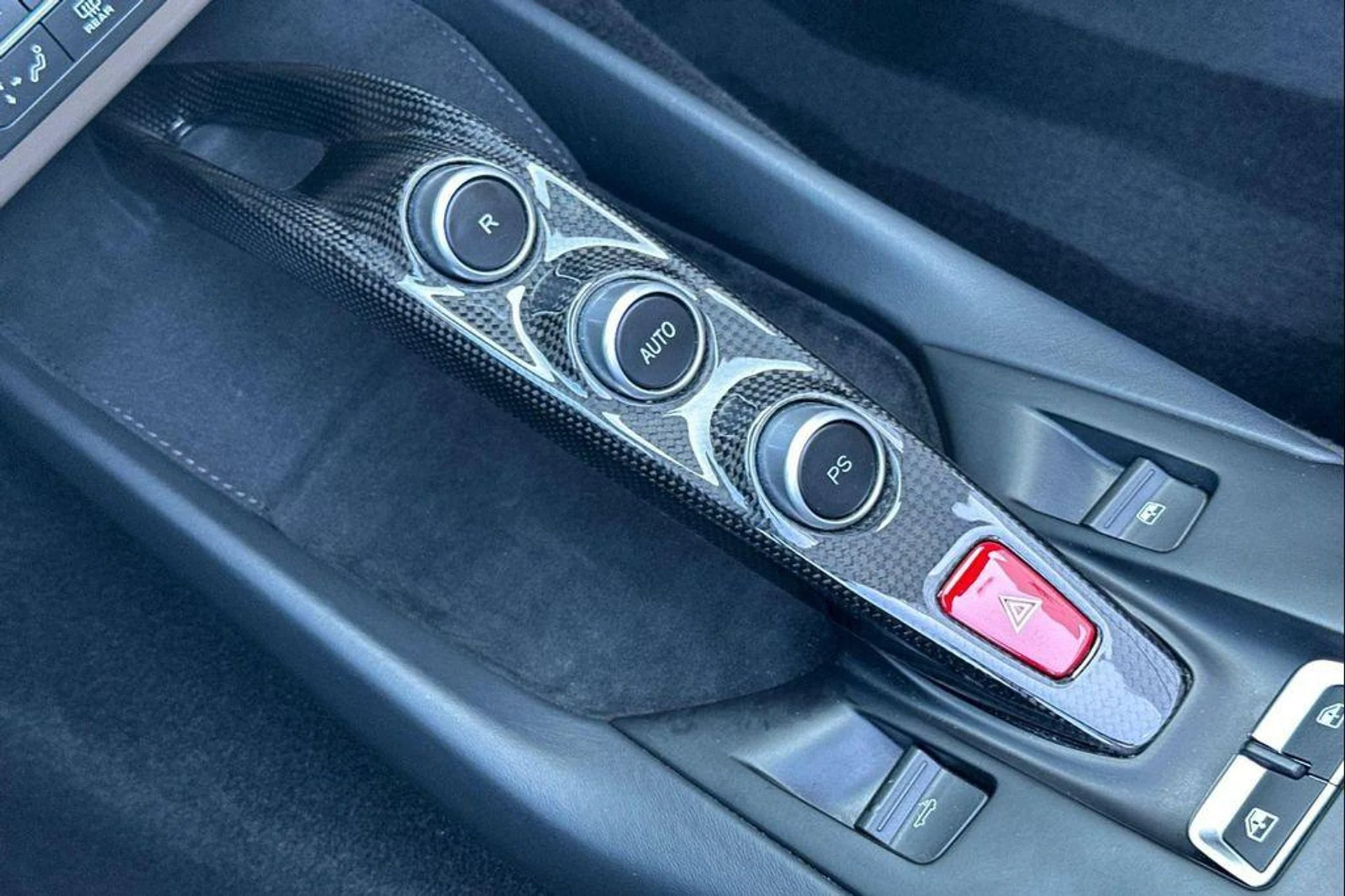 mph026_2035057359_x_Ui_Km5yl_KJ_9h4_PRE_6_C_Lg_Ed_Psv4s_cc08b19a4f