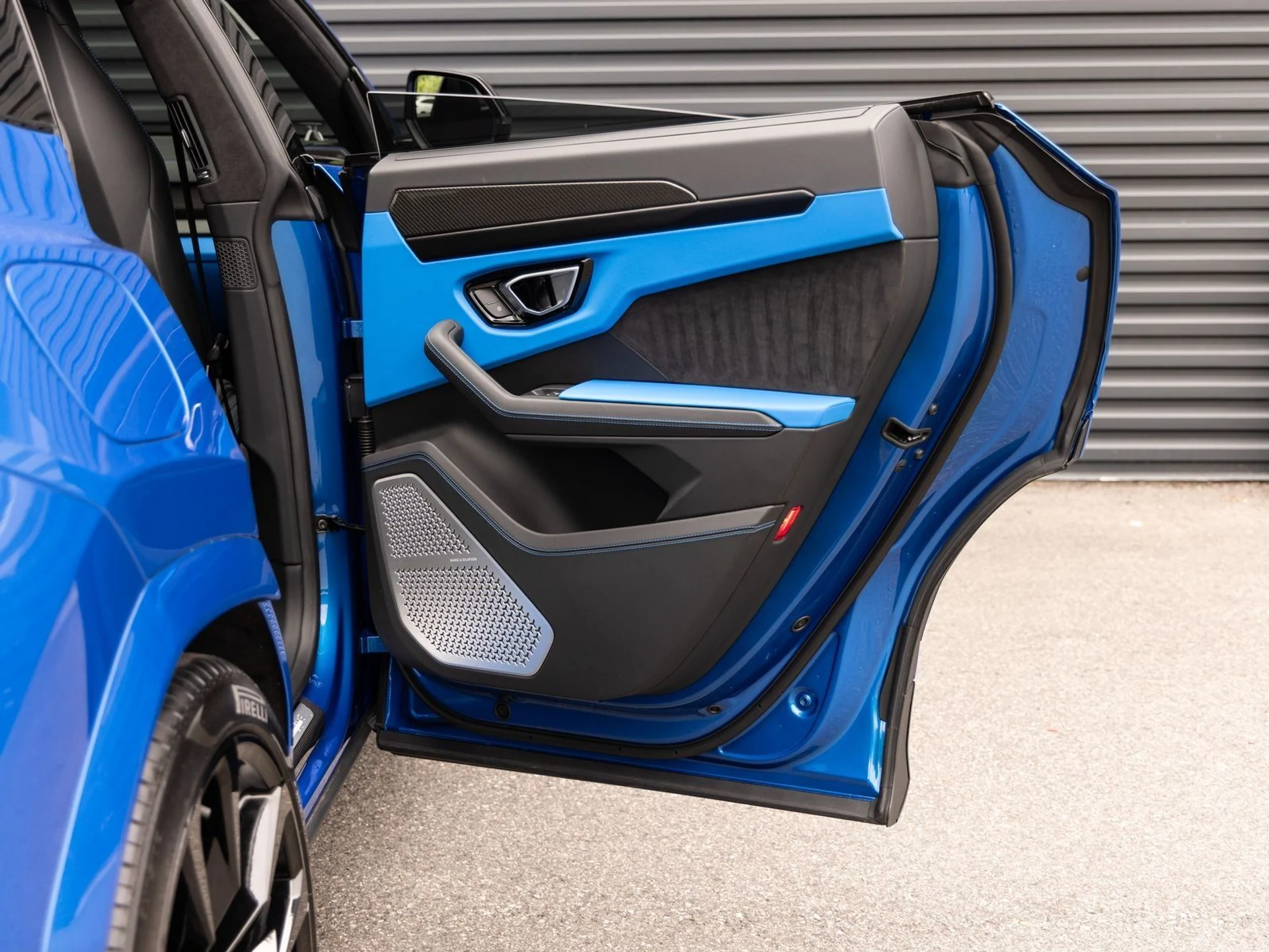 mph026_2040226906_27_84401b1672