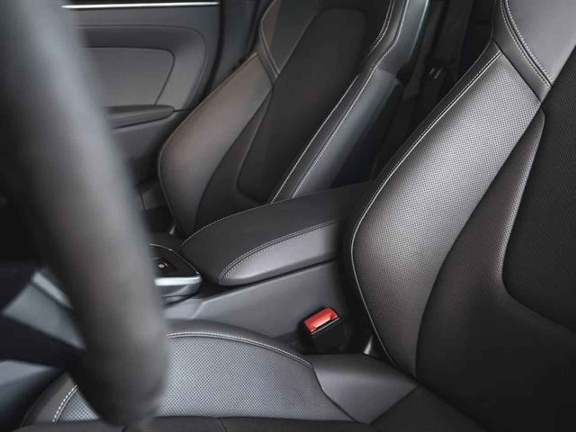 mph026_2047692974_3rzxs_J_Ehx_X_311r_Ad_Zh_Kqr_Exp_Ok_d3d17f9297