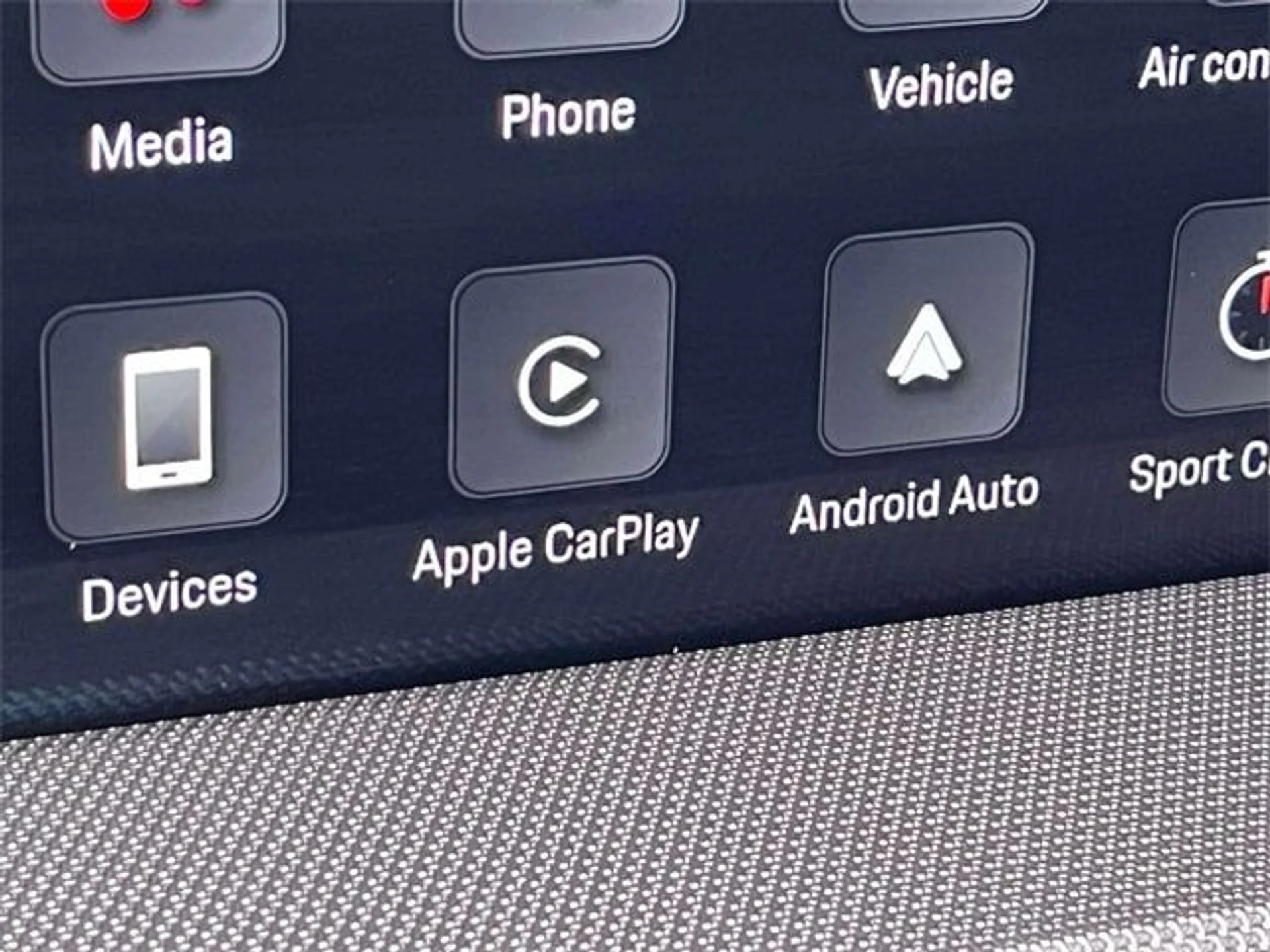 mph026_2048455625_b55620a175c6988caa25b9f87b292300x_ad98b5d6ef