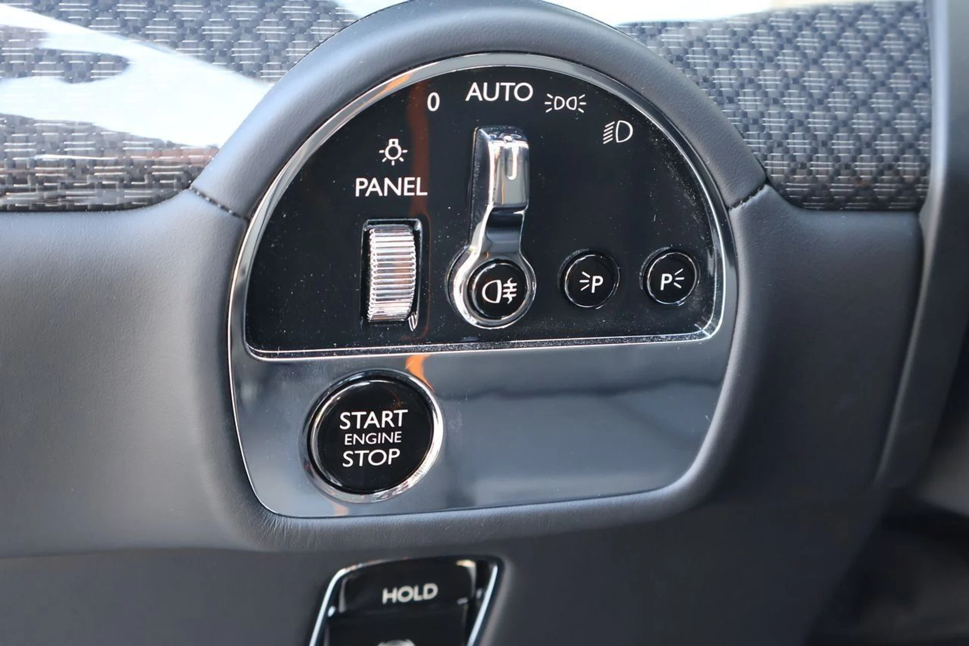 mph026_2059530991_27_3682af21aa