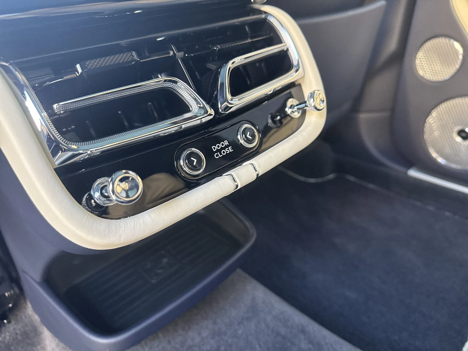 mph026_2061203423_3652aa4e6e7622648371e6fd895f25dbx_e80d12e1ec