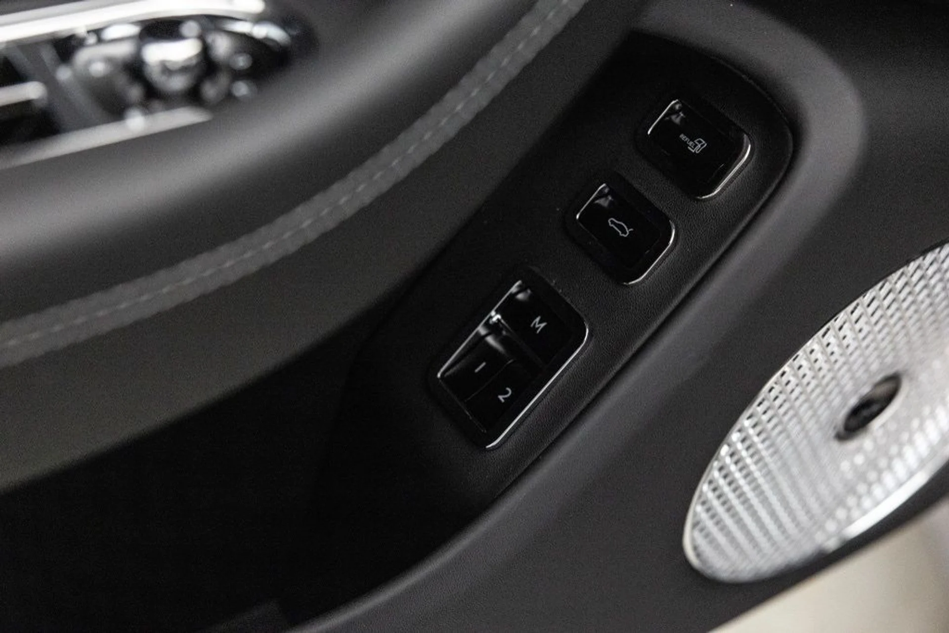 mph026_2061903203_hbz3zg5aiqb8r631l3hr77cz8sl1_20640332f0