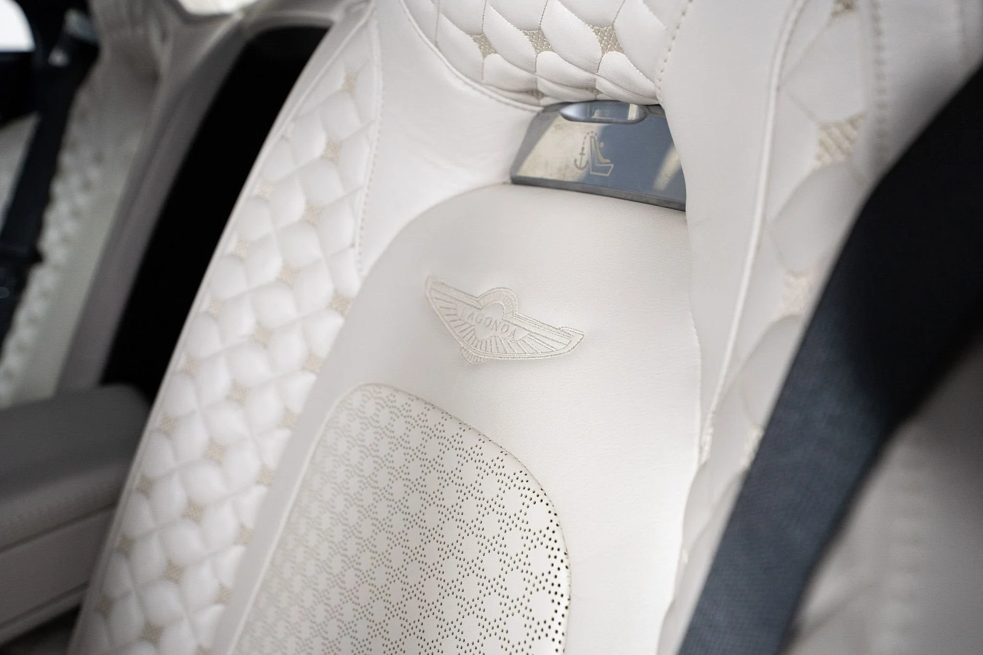 mph026_2063807063_596e13d00baa4f0bba68246bd267b25a_56c4b3940f