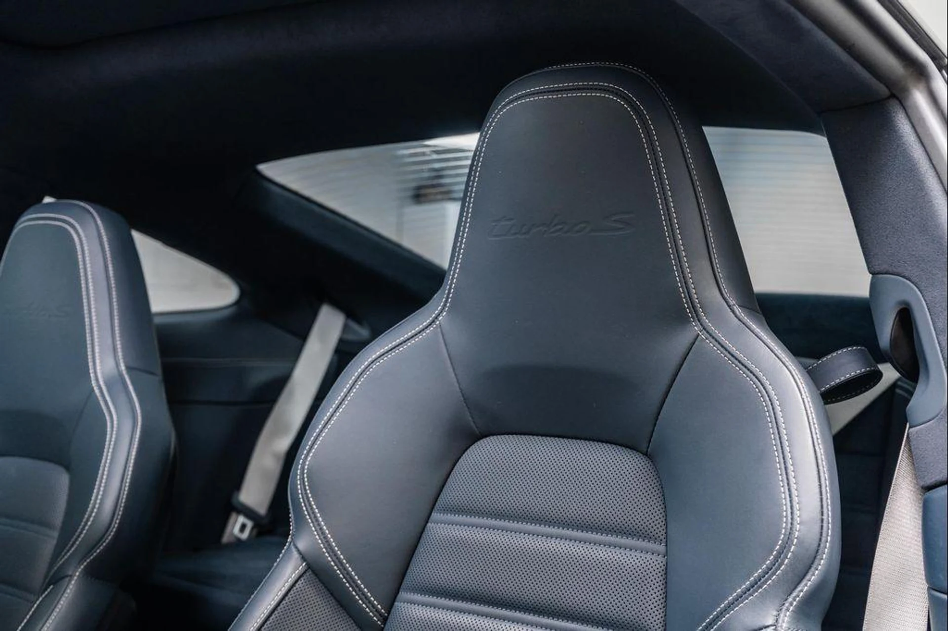 mph026_2067358172_RY_Xv_Pm_QGN_7y_ju_Pog_Ut_Au_Ej_NKQ_4_7ee5632d5e