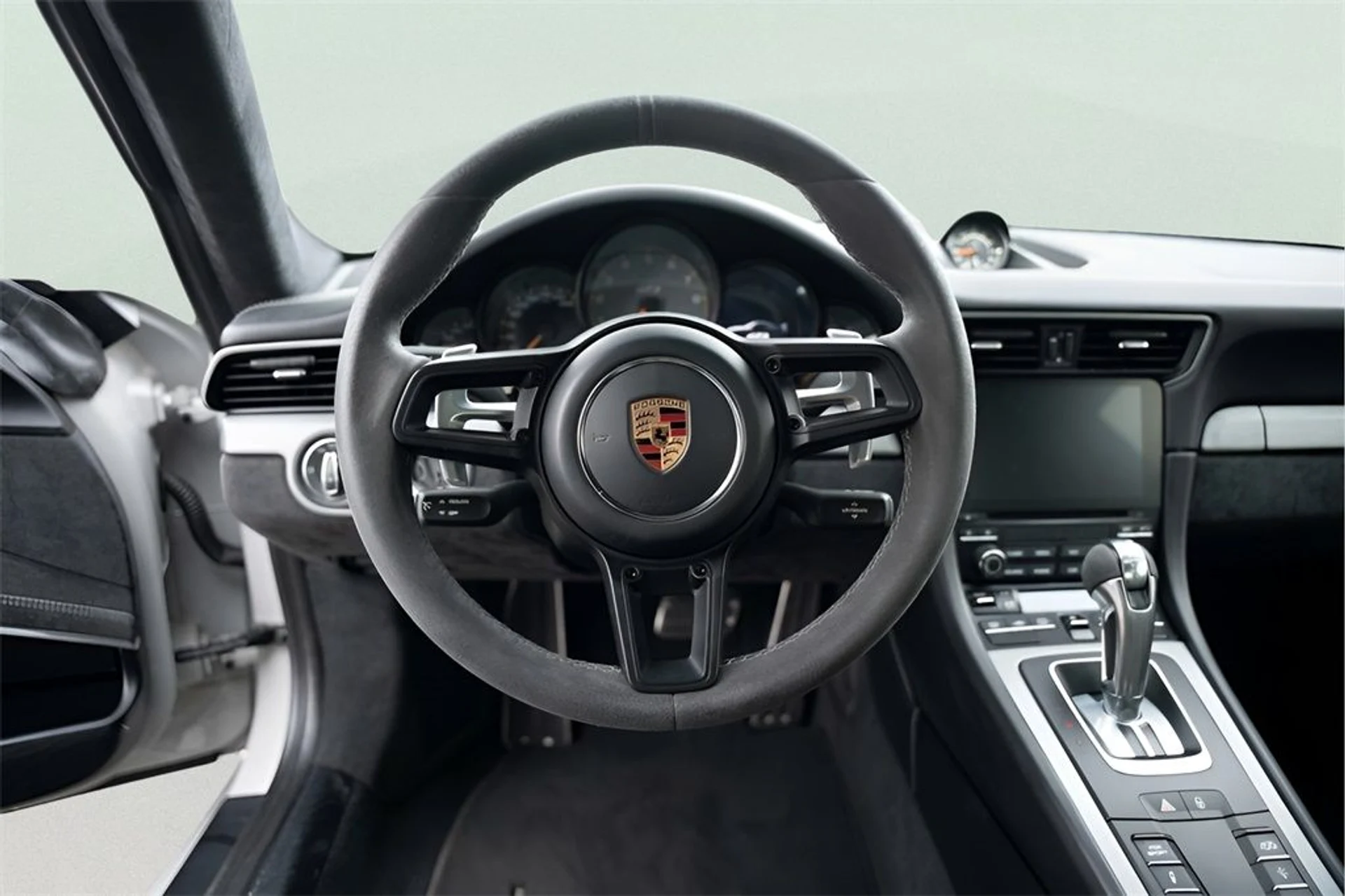 mph026_2076838965_image_27_e0b1d140cf