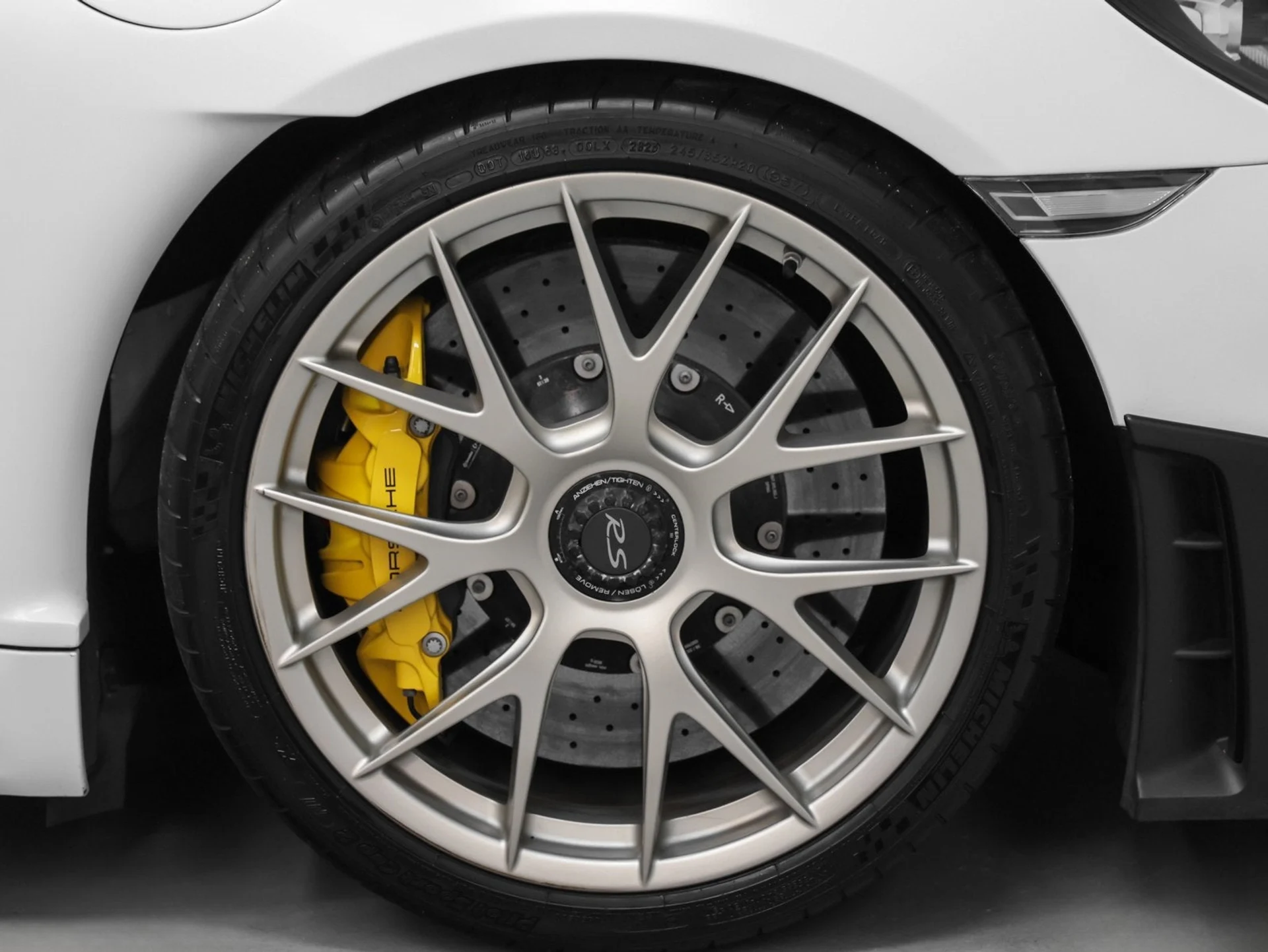 mph026_2082074007_27_0325be4efe