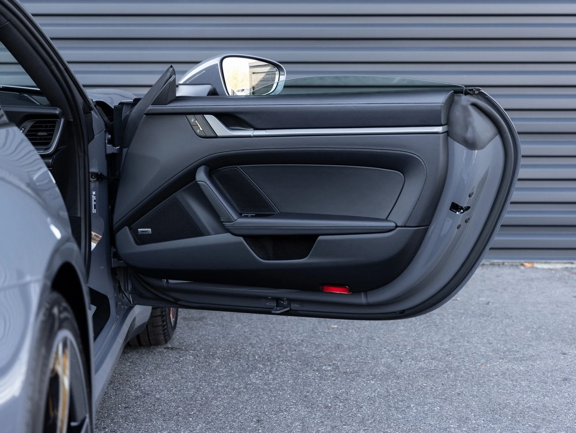 mph026_2084154677_27_e9c489c680