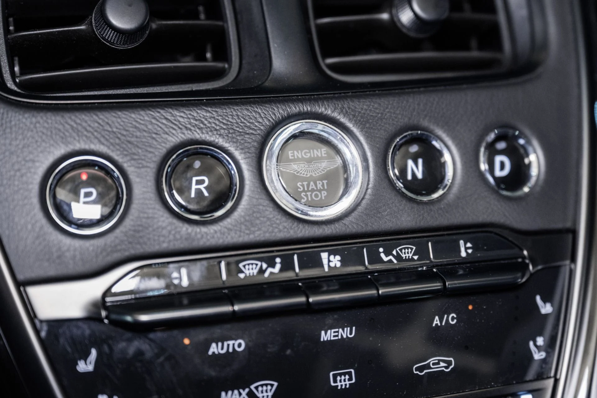 mph026_2090836401_Used_2020_Aston_Martin_DBS_Superleggera_1754334854_08dbf842da