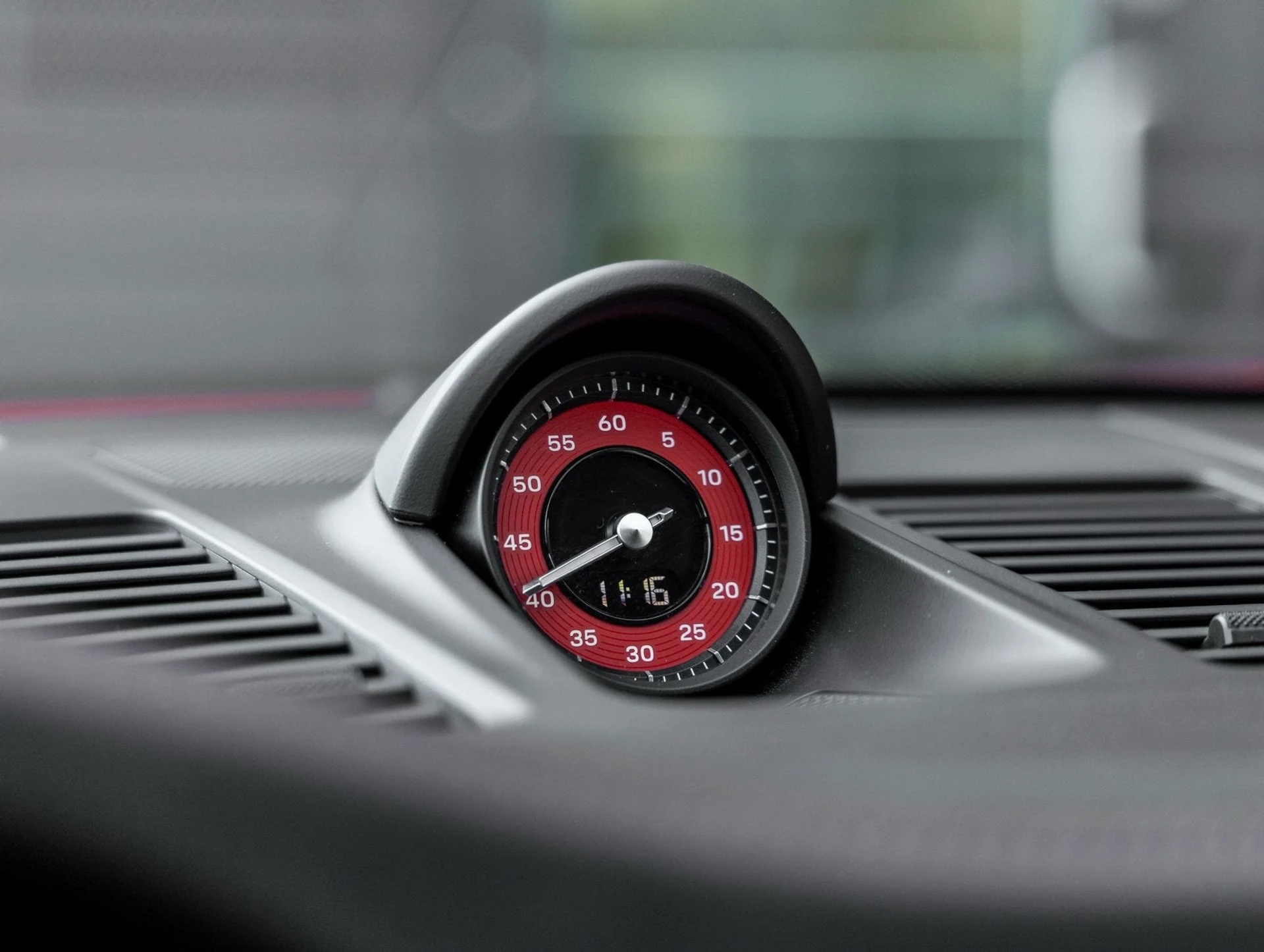 mph026_2097818307_27_e252a5e4e9