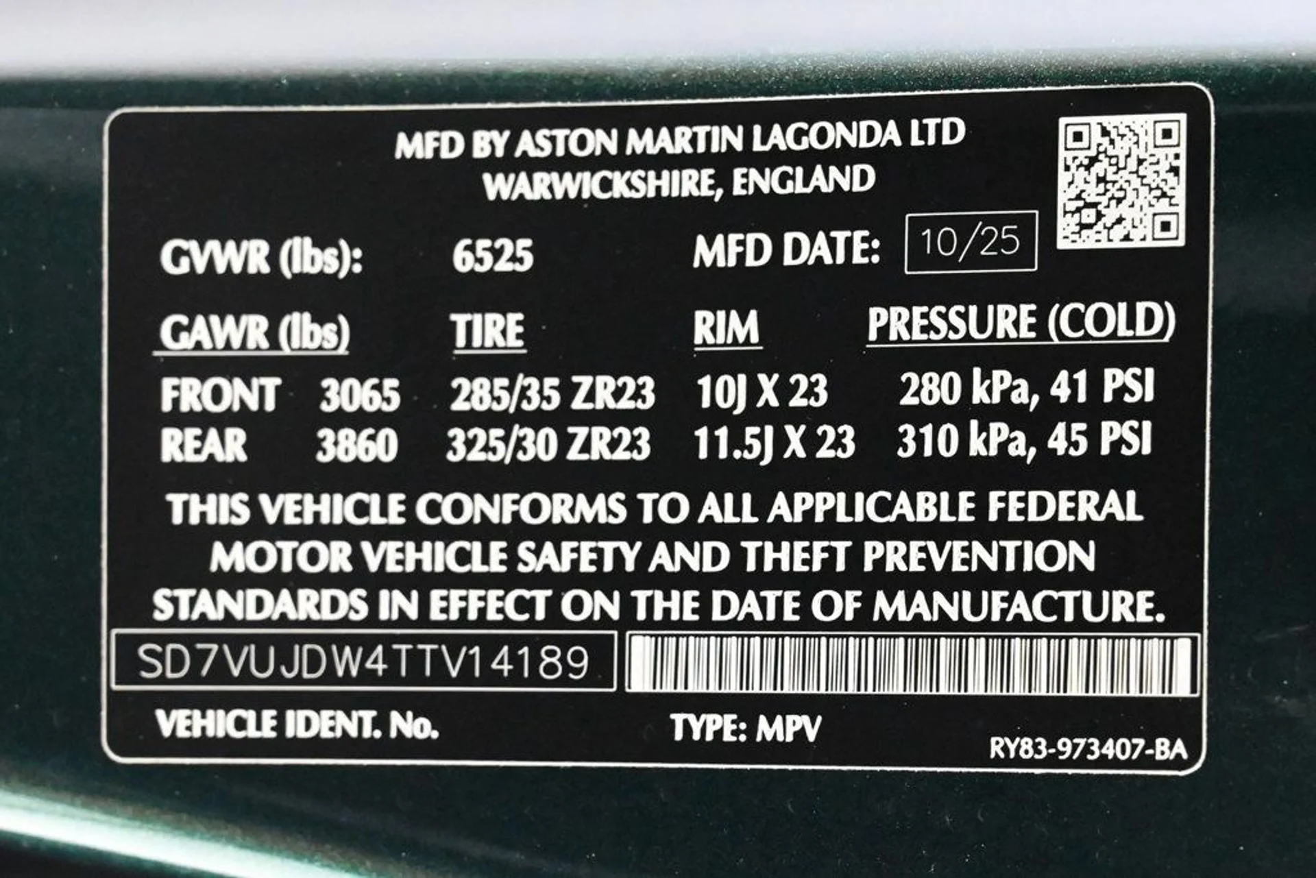 mph026_209923520_new_2026_aston_martin_dbx_707awd_11350_22968776_27_1024_f8eeb850a6