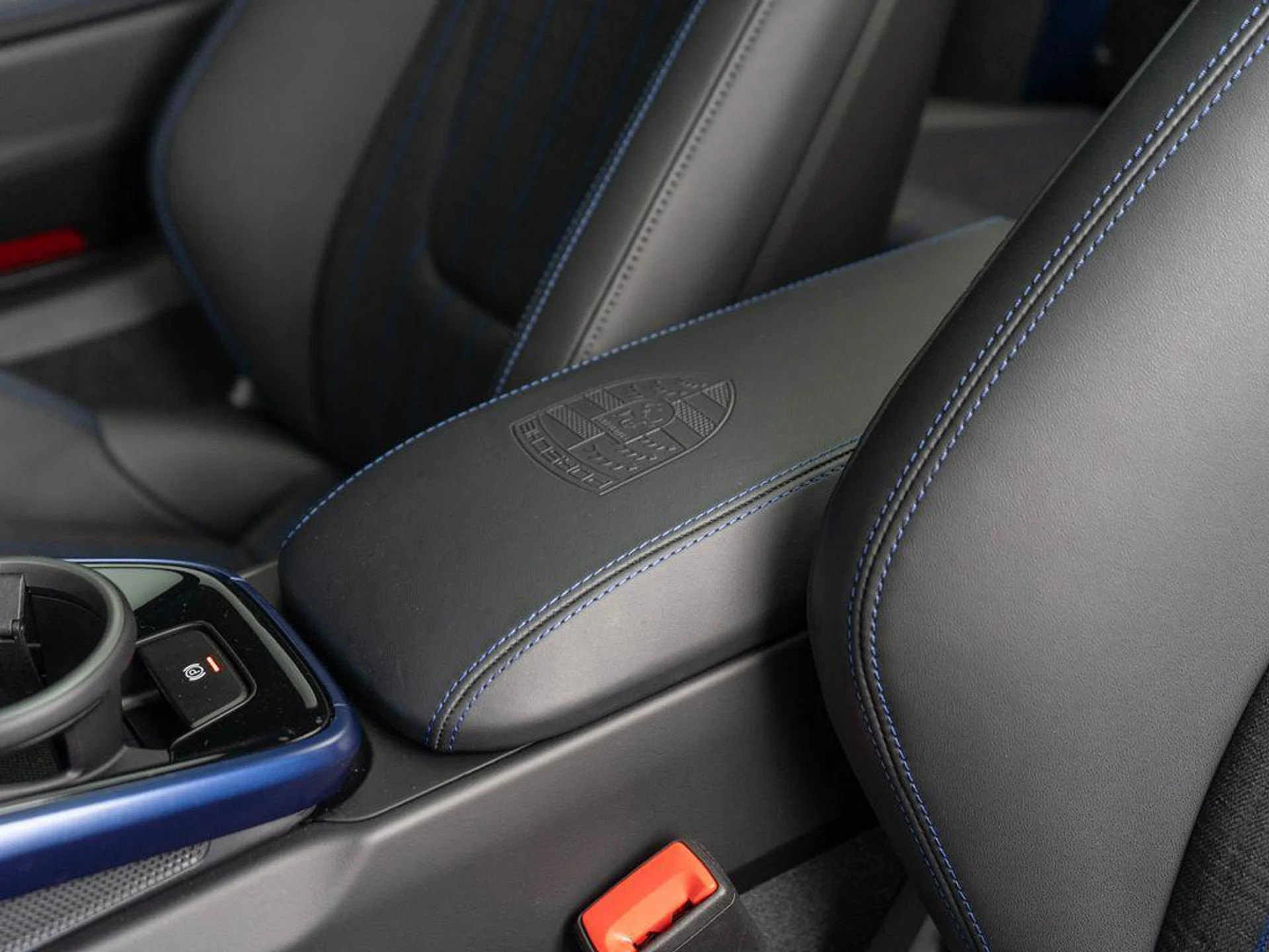 mph026_2102150546_Jwy_Qk_Fau_Et7_Ih_J_Ku_Y6a_Om_G7u7g_af0be868b7