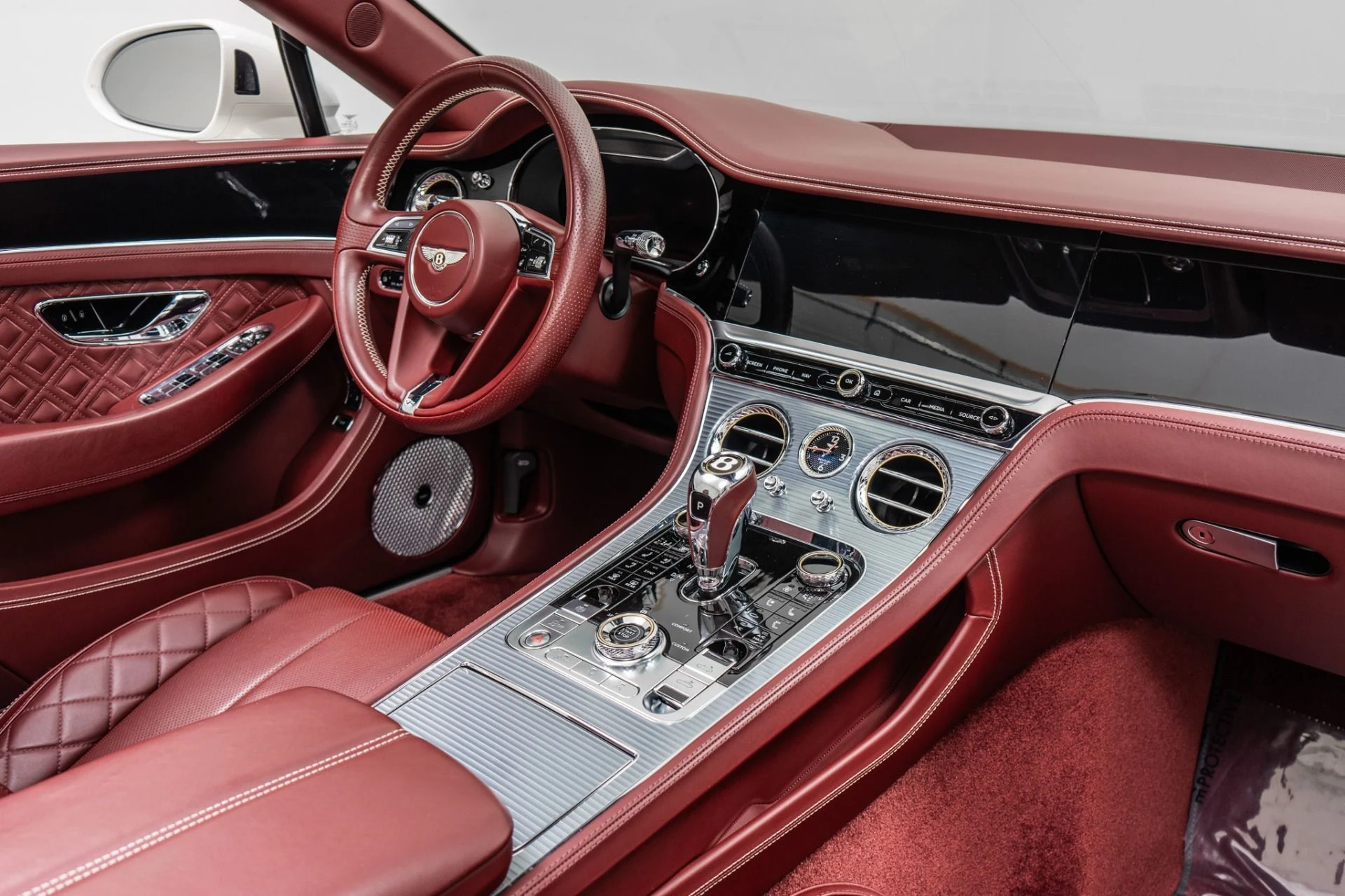 mph026_2106944488_Used_2020_Bentley_Continental_GTC_V8_Mulliner_Front_Seat_Comfort_Specifications_Naim_Audio_1786125388_f8210b0c51